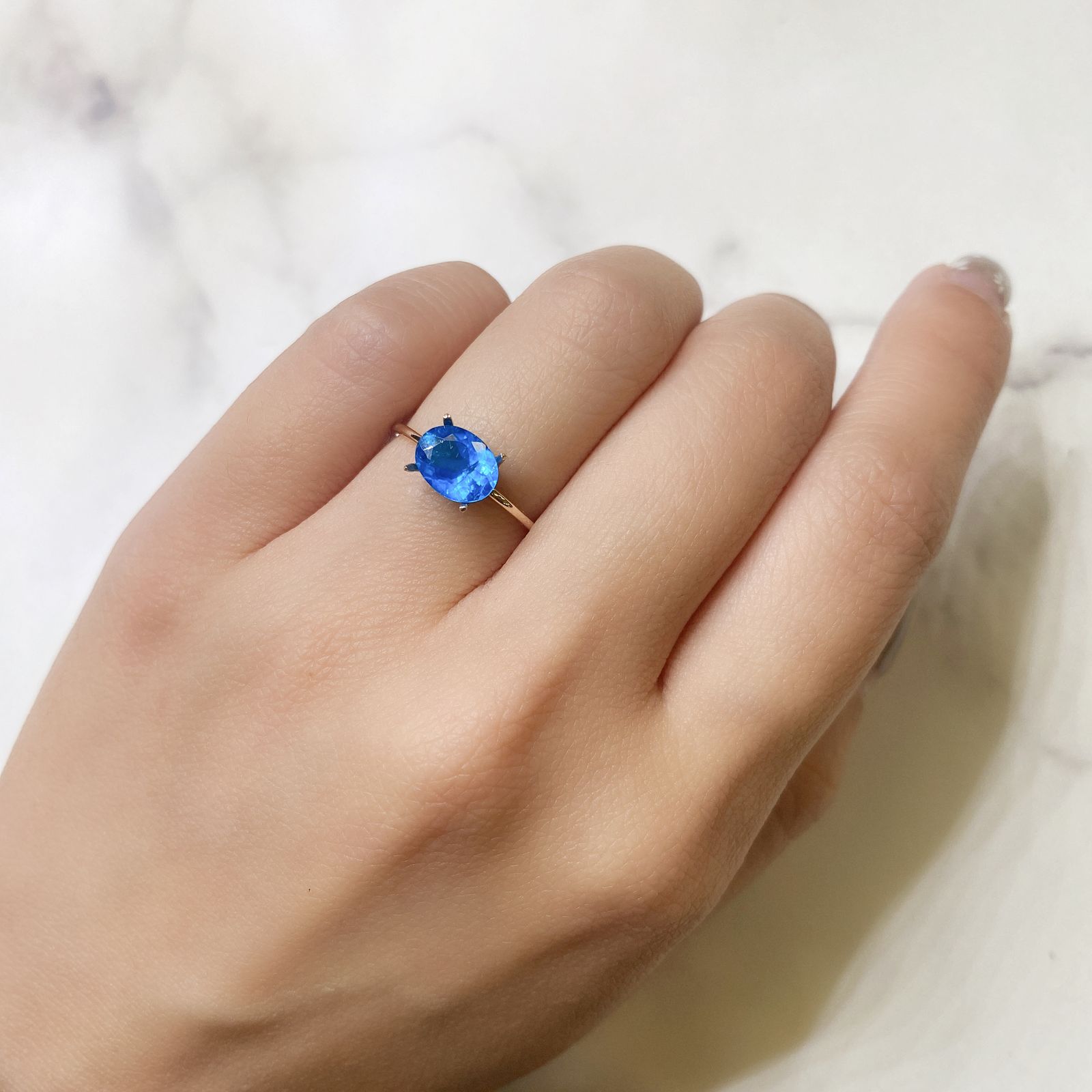 ネオンブルーアパタイト(宝石名アパタイト) マダガスカル産 1.27ct 識別済[211013057]8×6.1mm前後
