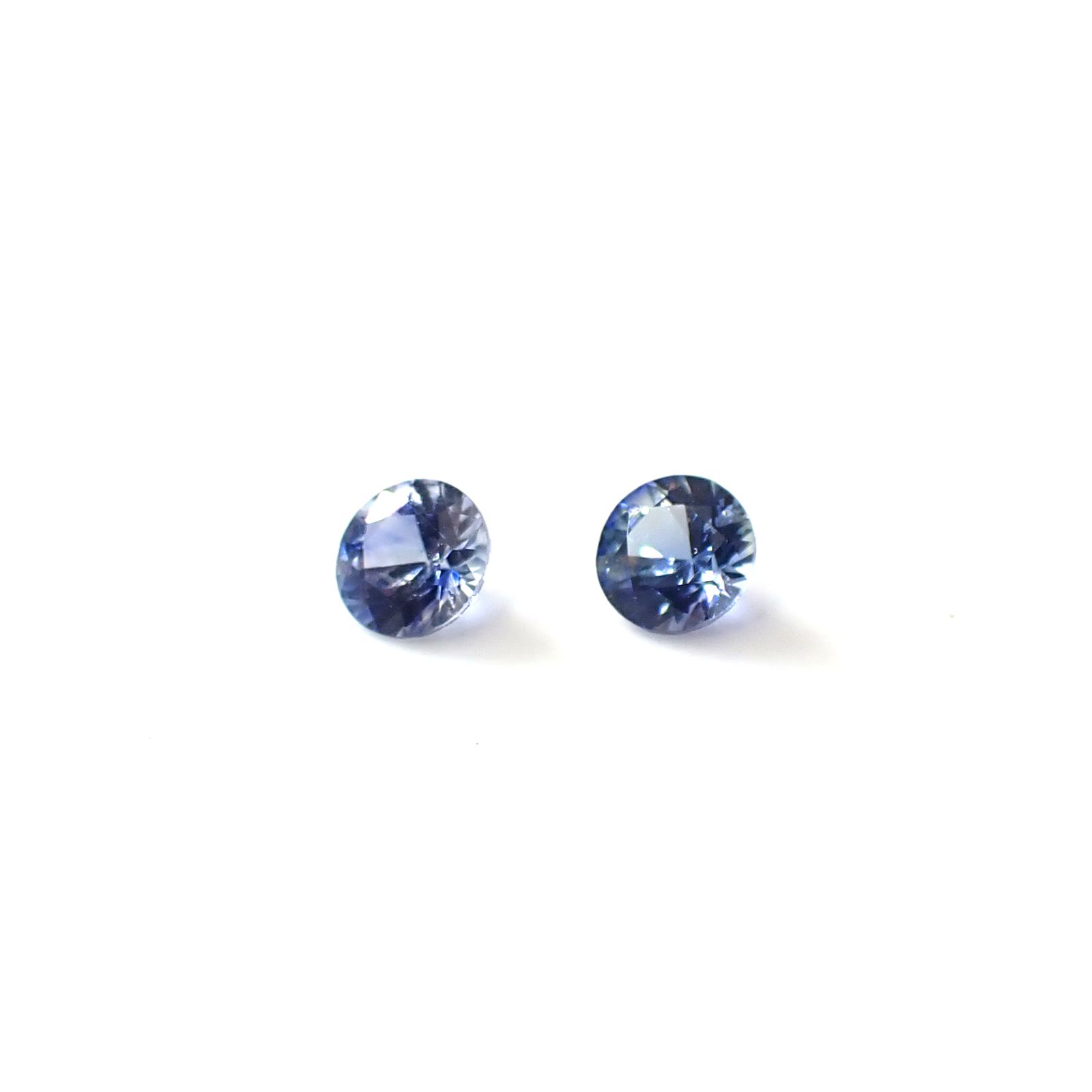 ◇ペアセット◇アイスブルーサファイア スリランカ/マダガスカル産 0.26ct(2pcs合計) [250830987]3x3mm前後