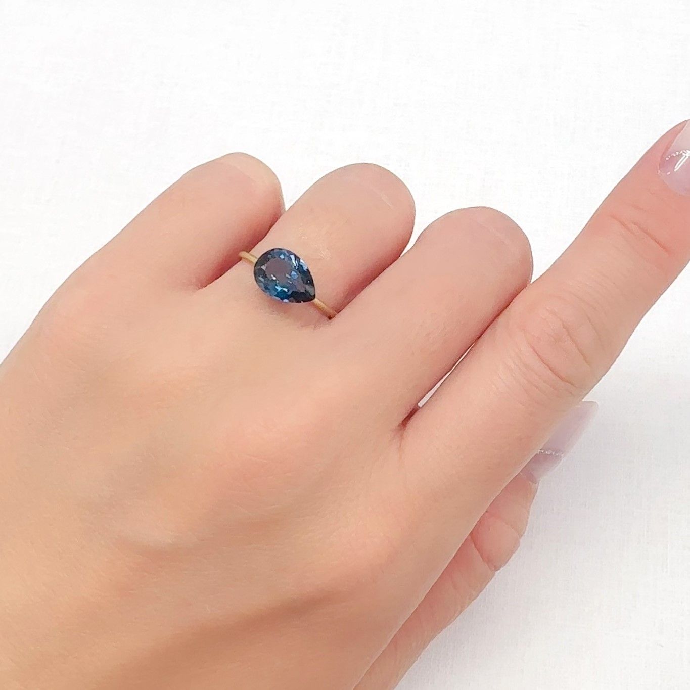 ロンドンブルートパーズ ブラジル産 2.16ct[240326805]9.7x7mm前後