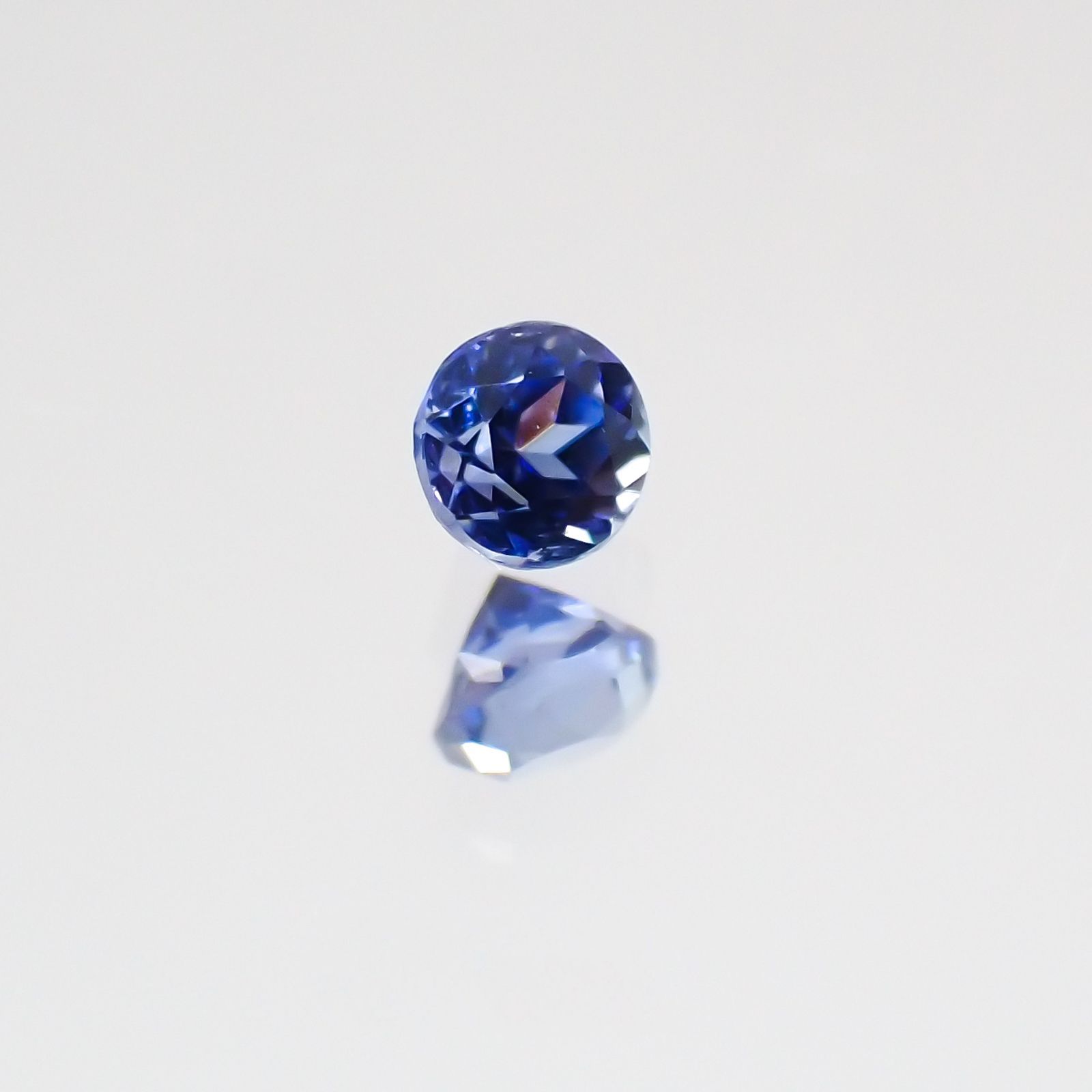 ベニトアイト アメリカ産 ルース 0.063ct[21019045]2.3×2.2mm前後