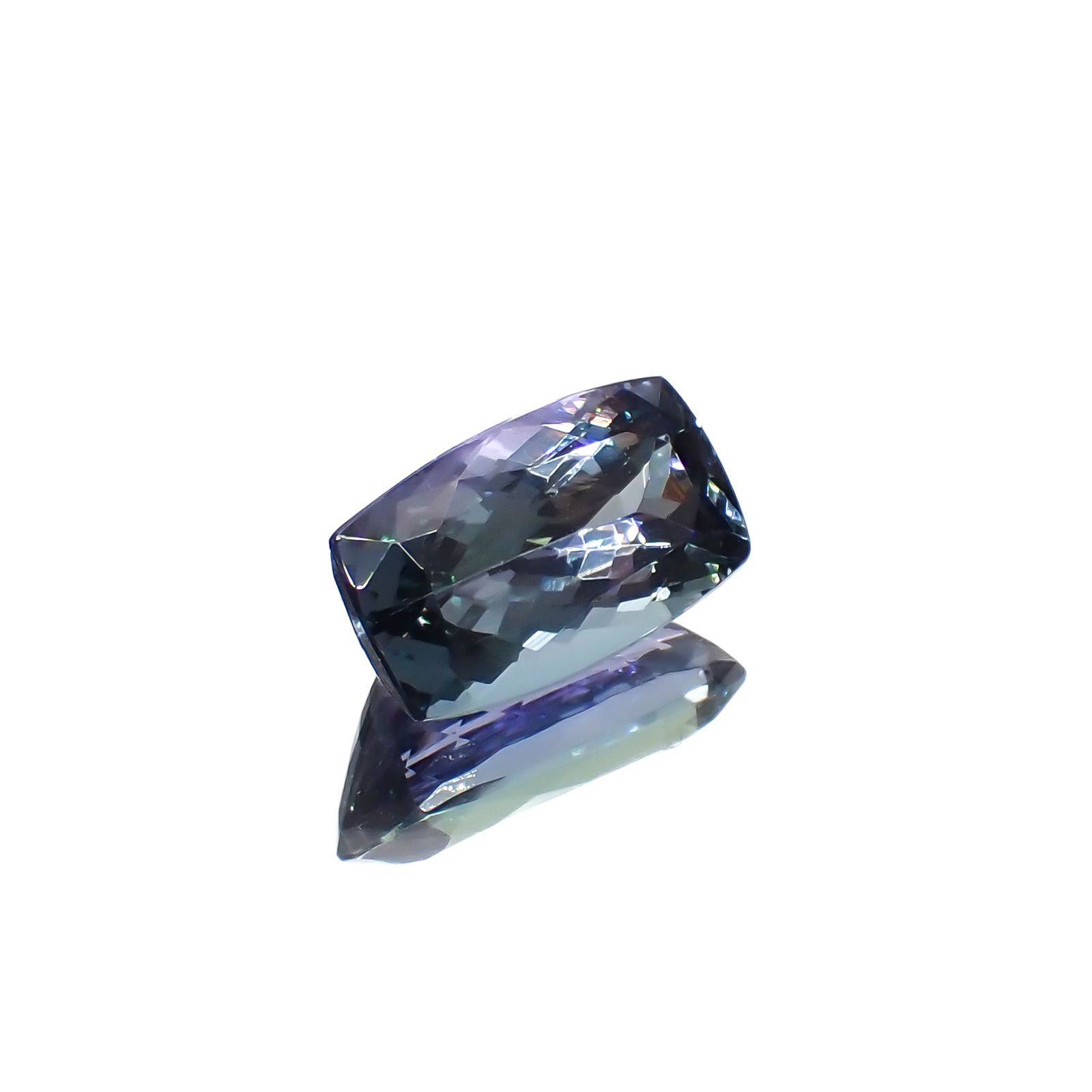 バイカラータンザナイト(宝石名ゾイサイト)タンザニア産 3.52ct 識別済[221119001]11.5x6.7mm前後