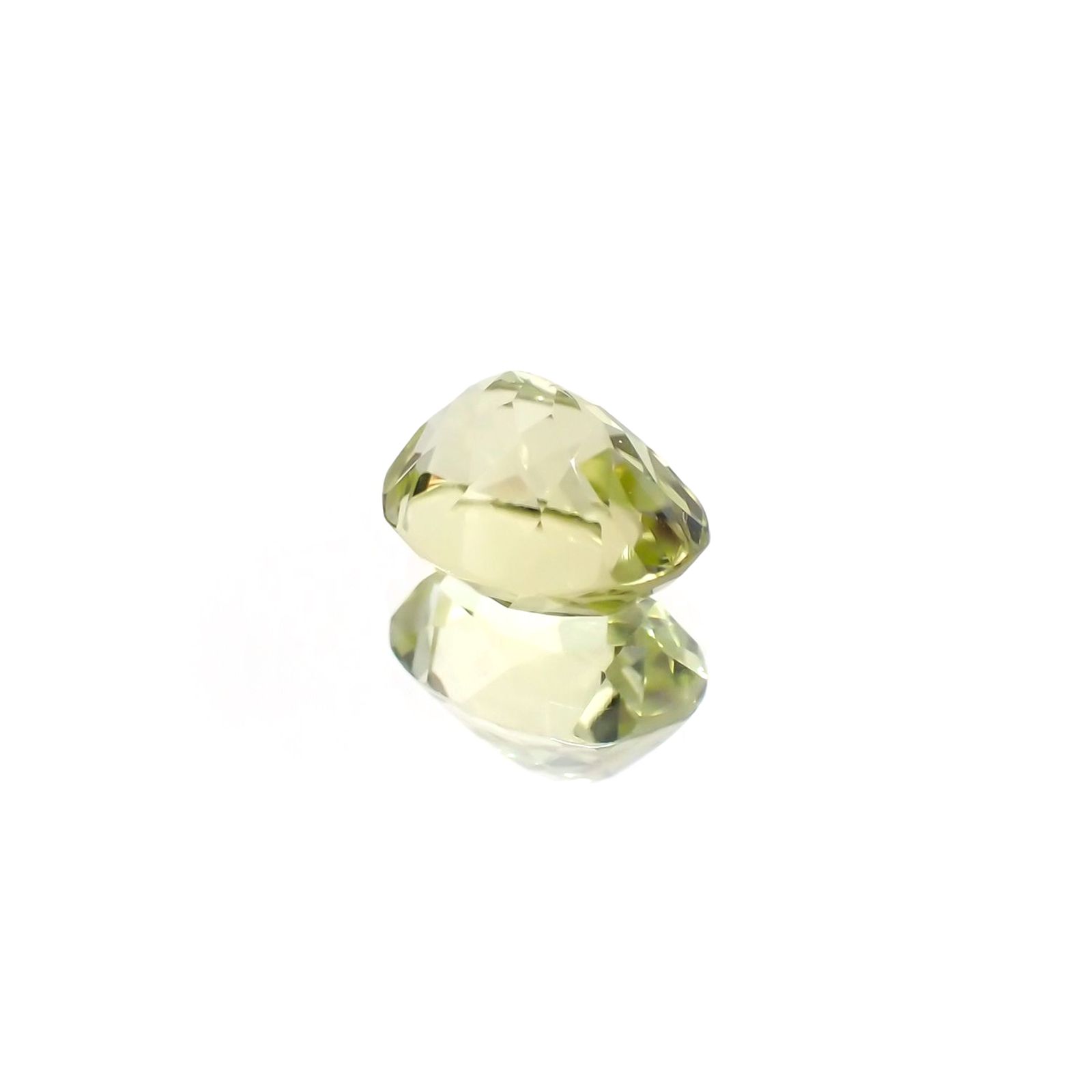 シリマナイト(宝石名シリマナイト) インド産 識別済 1.63ct / 8x6.2mm前後 [260610672]