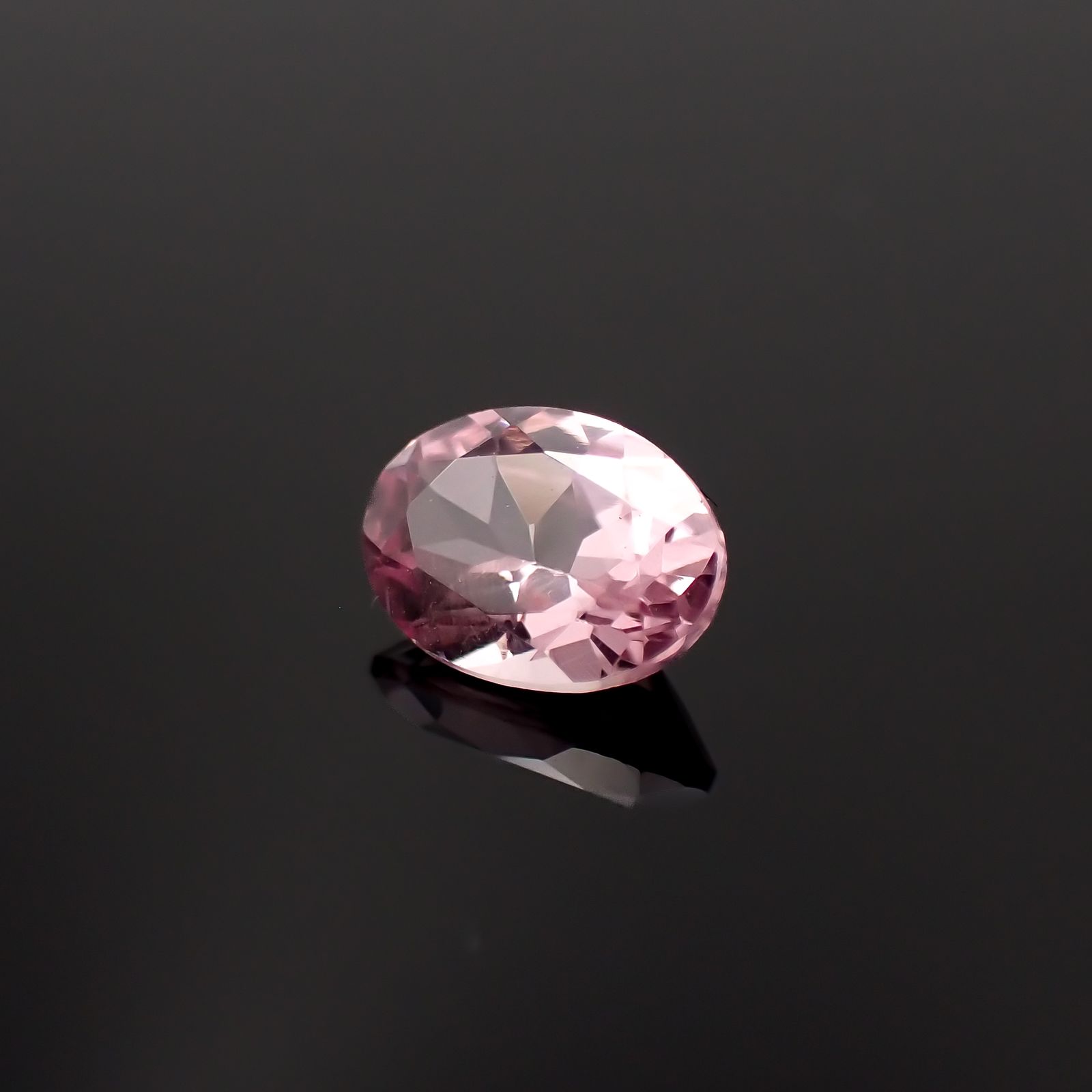 ドラゴンガーネット タンザニア産 1.00ct[230421456]7x5mm前後