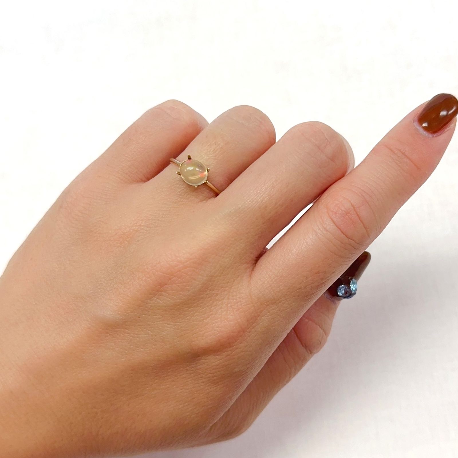 メキシコオパール(宝石名オパール)メキシコ産 0.90ct 識別済[231023919]7.2x6.3mm前後