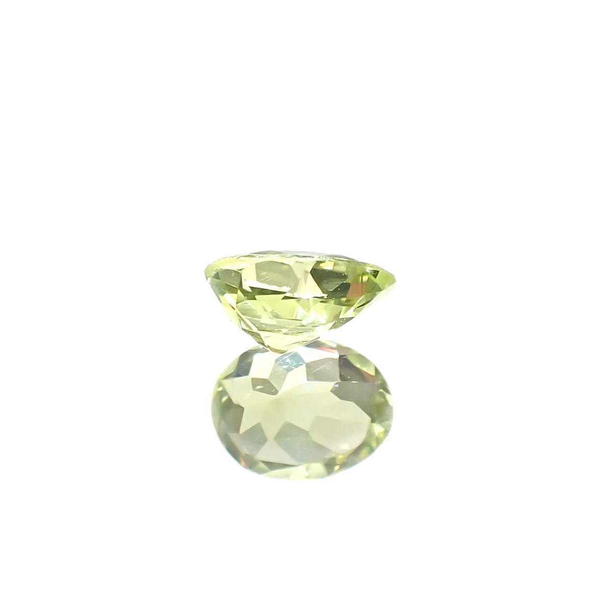 パロットクリソベリル(宝石名クリソベリル)インド産 0.34ct 識別済[240627986]5x3.9mm前後