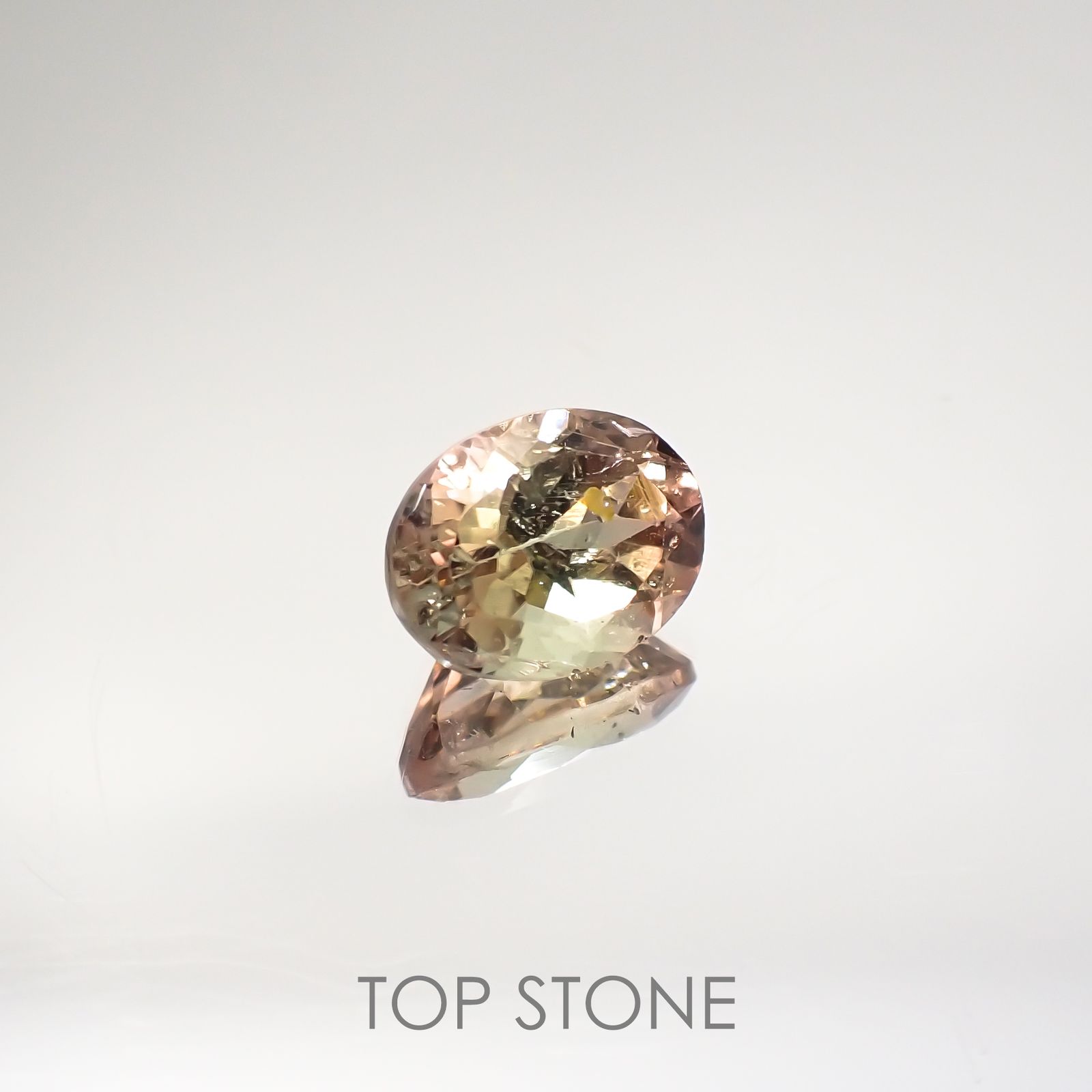 パーティカラートルマリン(宝石名パーティカラード・トルマリン) ブラジル産 1.443ct ソ付(彩珠)[210711884]7.9×6mm前後