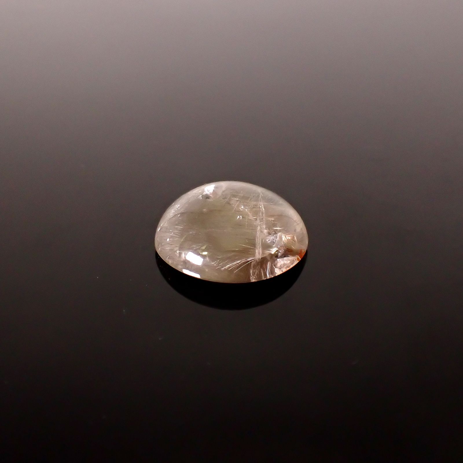 プラチナクォーツ ブラジル産 21.17ct / 20.1x19.9mm前後 [260131611]