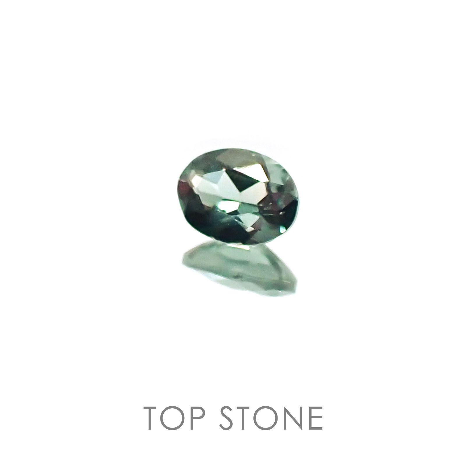 カラーチェンジガーネット タンザニア産 ルース 0.17ct[20095905]4×3mm前後