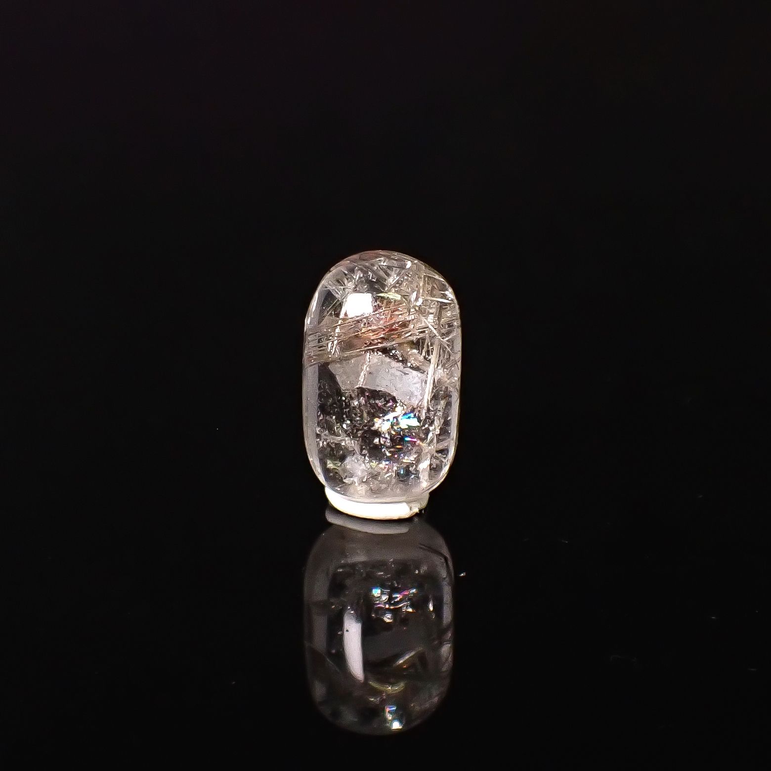 シルバールチルクォーツ ブラジル産 18.41ct / 21.6x13.2mm前後 [260131595]