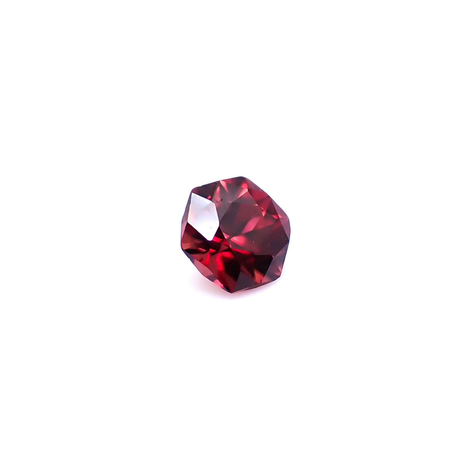 ◇ヘキサゴンカット◇レッドジルコン(宝石名ジルコン)スリランカ/カンボジア産 識別済 0.71ct / 4.8x4.8mm前後 [260732556]