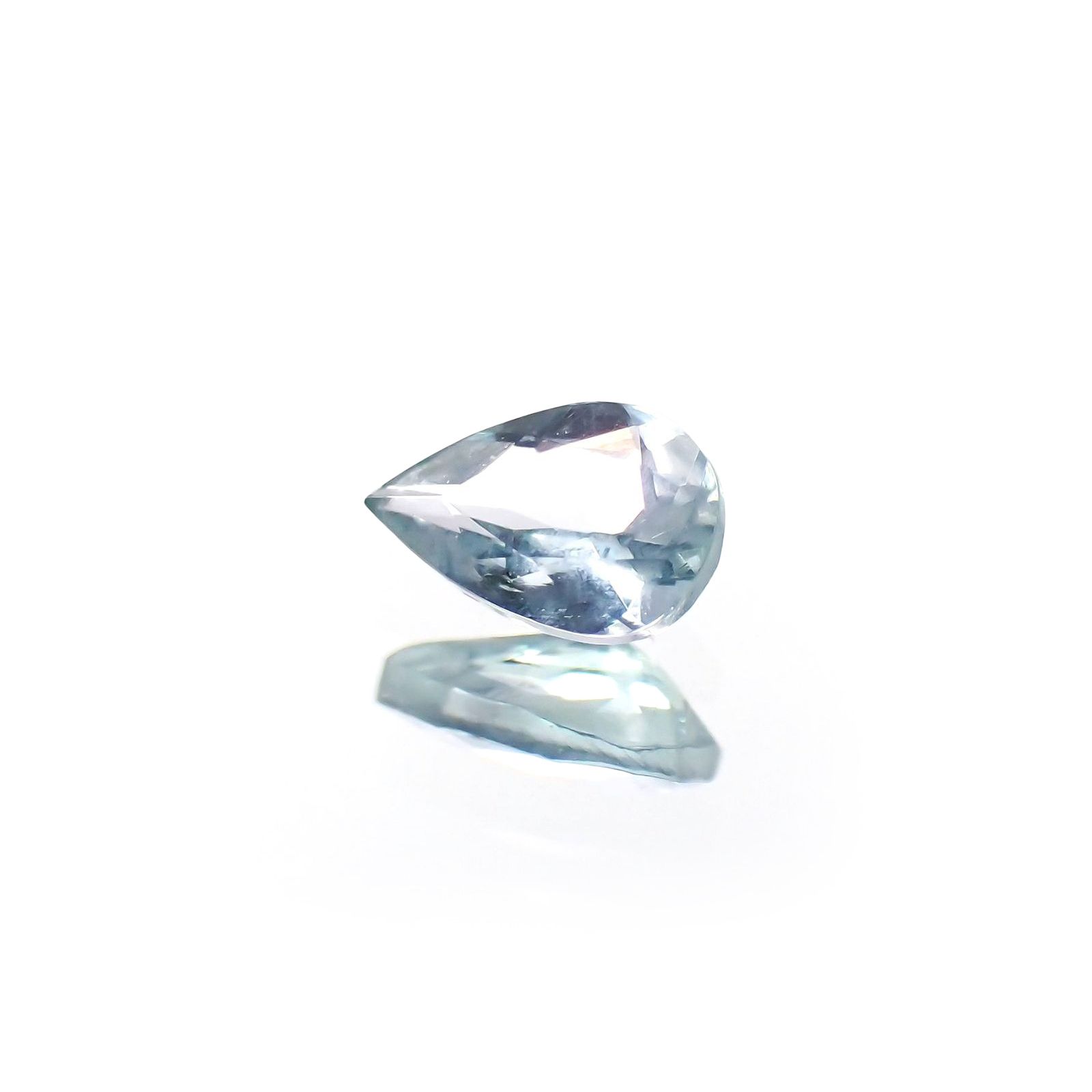 ブルーグリーンコーネルピン(宝石名コーネルピン)タンザニア産 識別済 0.097ct / 3.6x2.2mm前後 [240219233]