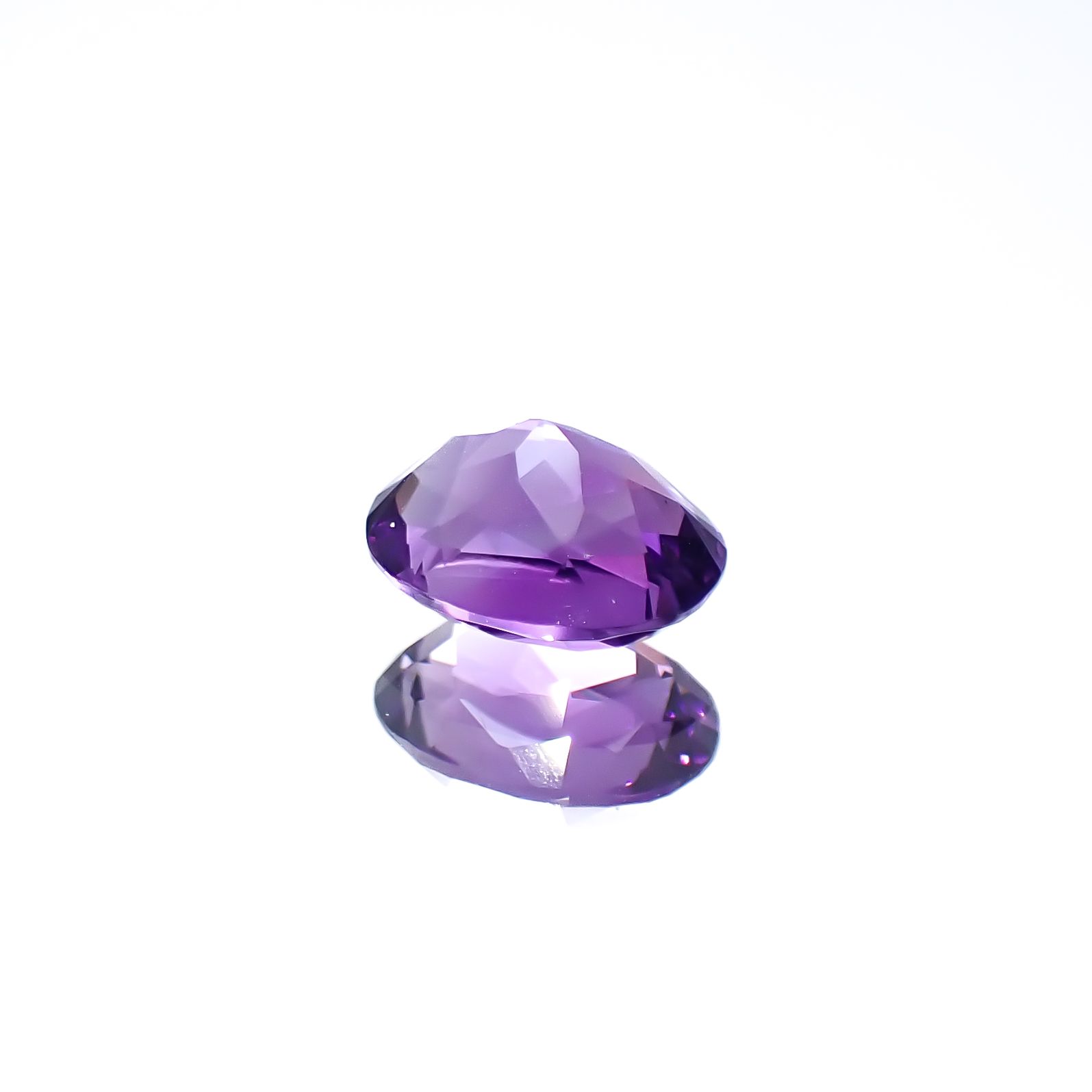 カラーシフトアメジスト ブラジル/ウルグアイ産 1.37ct [250329980]8.2x6.3mm前後