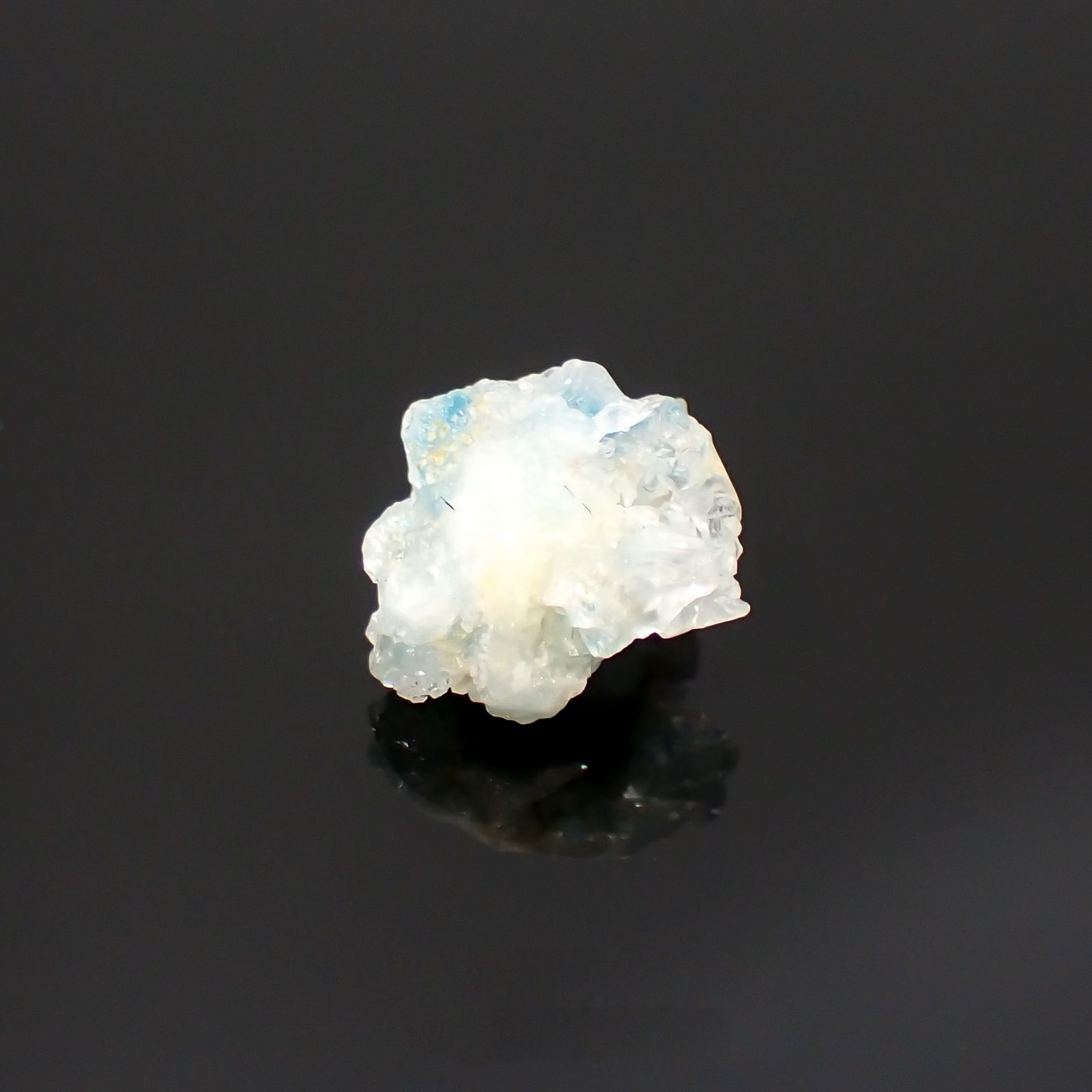 ユークレース 原石 ブラジル産 2.98ct[220515760]10.3x9.1mm前後