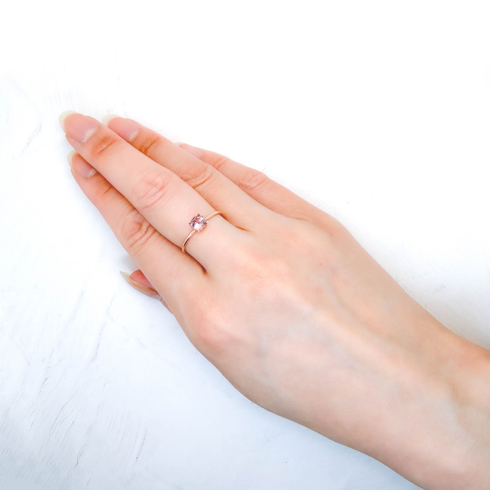 ドラゴンガーネット タンザニア産 0.61ct / 5x5mm前後 [260532241]