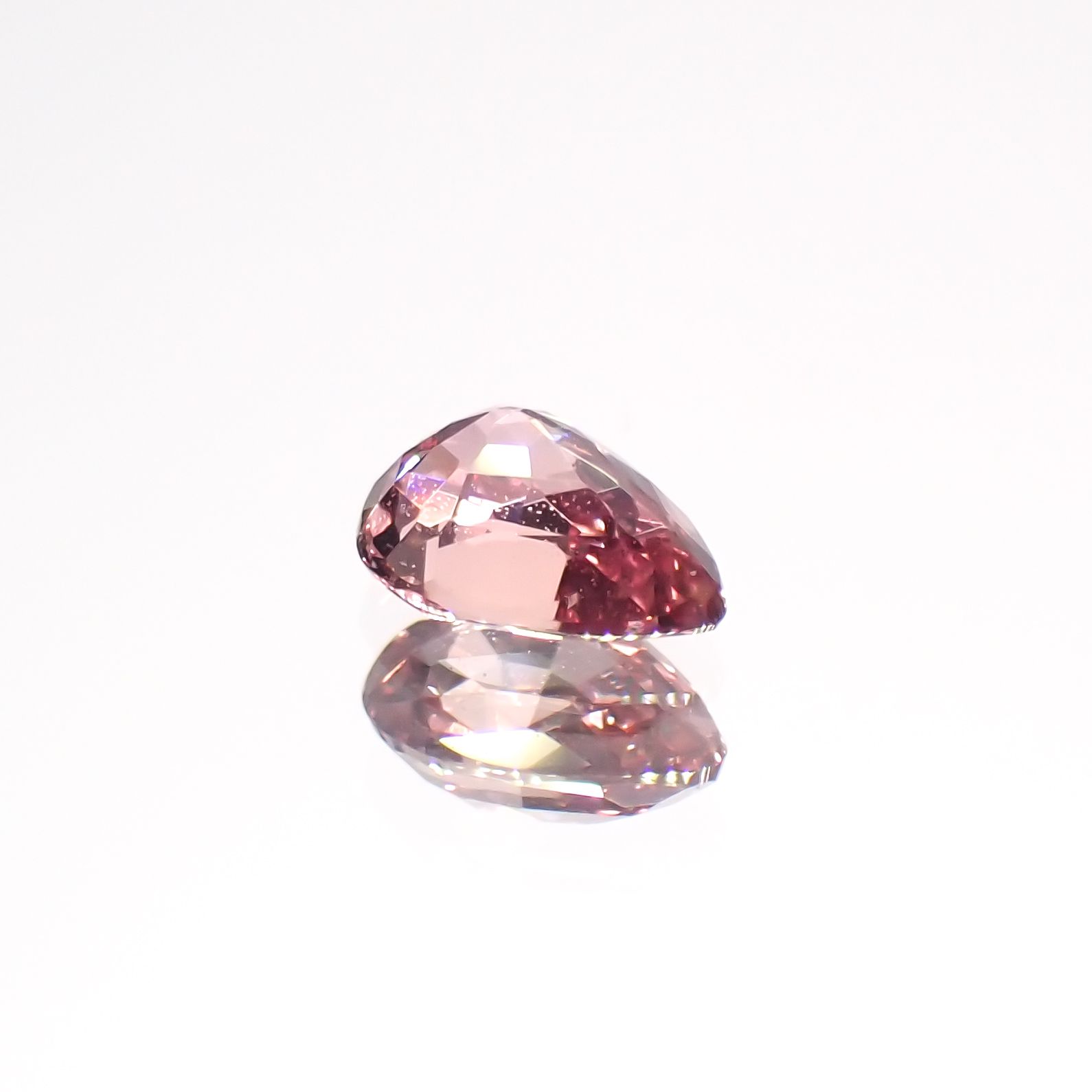 パパラチャサファイア 非加熱(宝石名サファイア/別名パパラチャ・サファイア)スリランカ産 0.19ct GIA鑑付[230521936]4.14x2.99mm前後