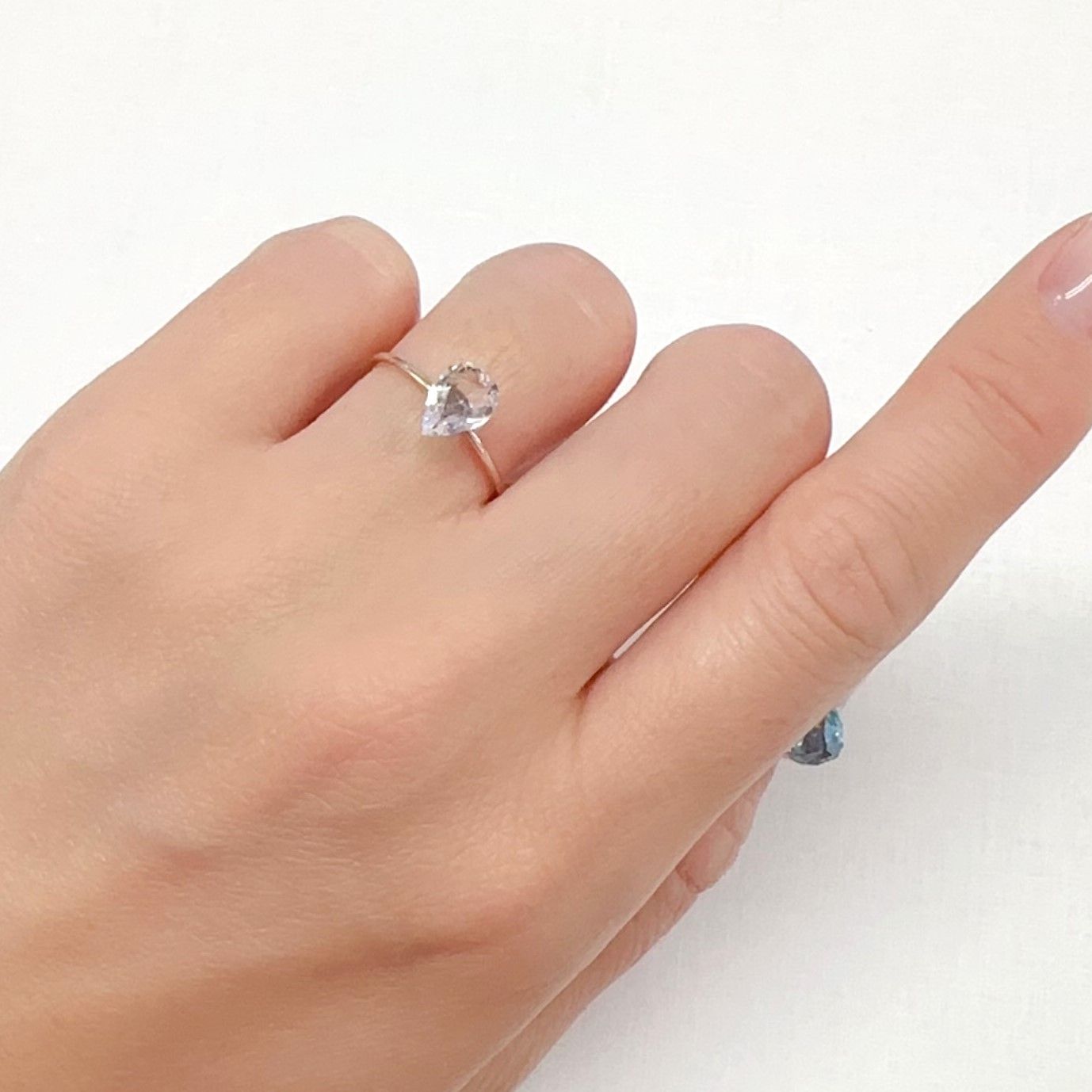 レインボームーンストーン ザンビア産 0.72ct[240326923]7.9x5.6mm前後