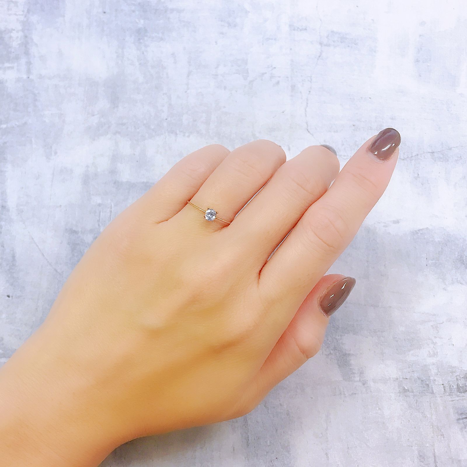 アイスブルーサファイア(宝石名サファイア)スリランカ/マダガスカル産 0.27ct 識別済[220918072]4x3.6mm前後