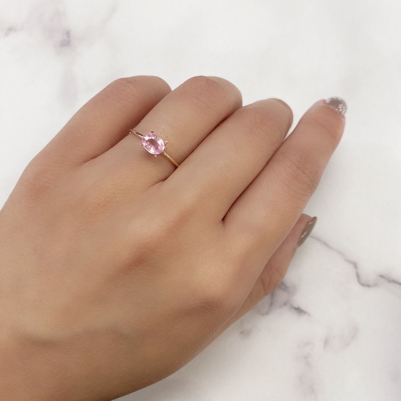 シルキーピンクスピネル(宝石名ピンク・スピネル) タンザニア産 0.74ct 識別済[240212893]6.1×4.8mm前後