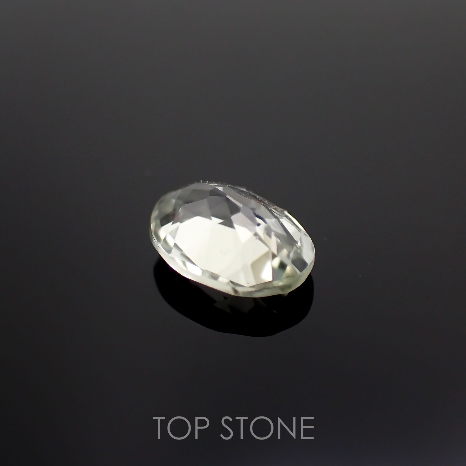 シリマナイト(宝石名シリマナイト)インド産 1.27ct 識別済[221018460]8.1x6.1mm前後