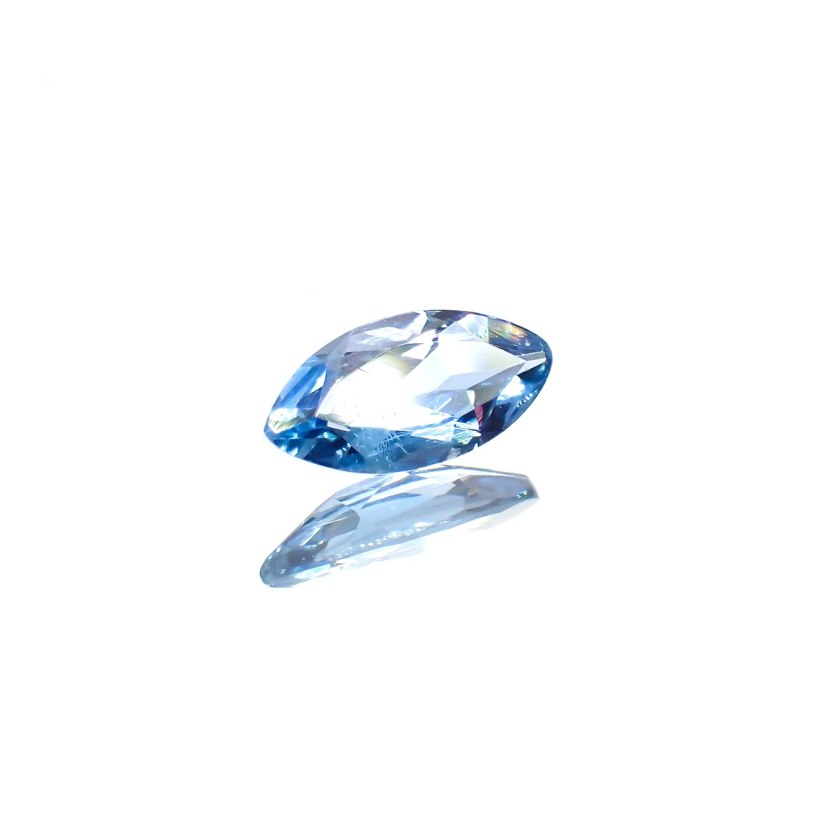 サンタマリアアクアマリン ブラジル産 0.26ct [220114042]6.8x3.4mm前後