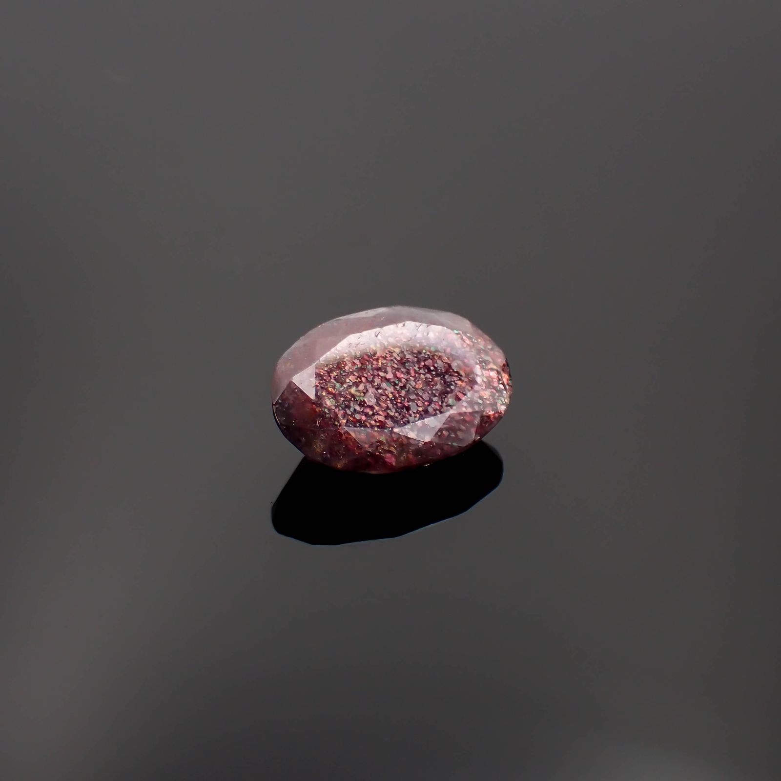 ブラッドショットアイオライト インド産 10.22ct[230622536]18.5x13.2mm前後
