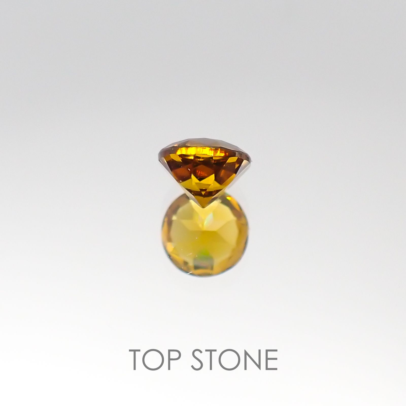 マリガーネット(宝石名ガーネット) マリ共和国産 0.45ct 識別済[20095646]4.5×4.4mm前後