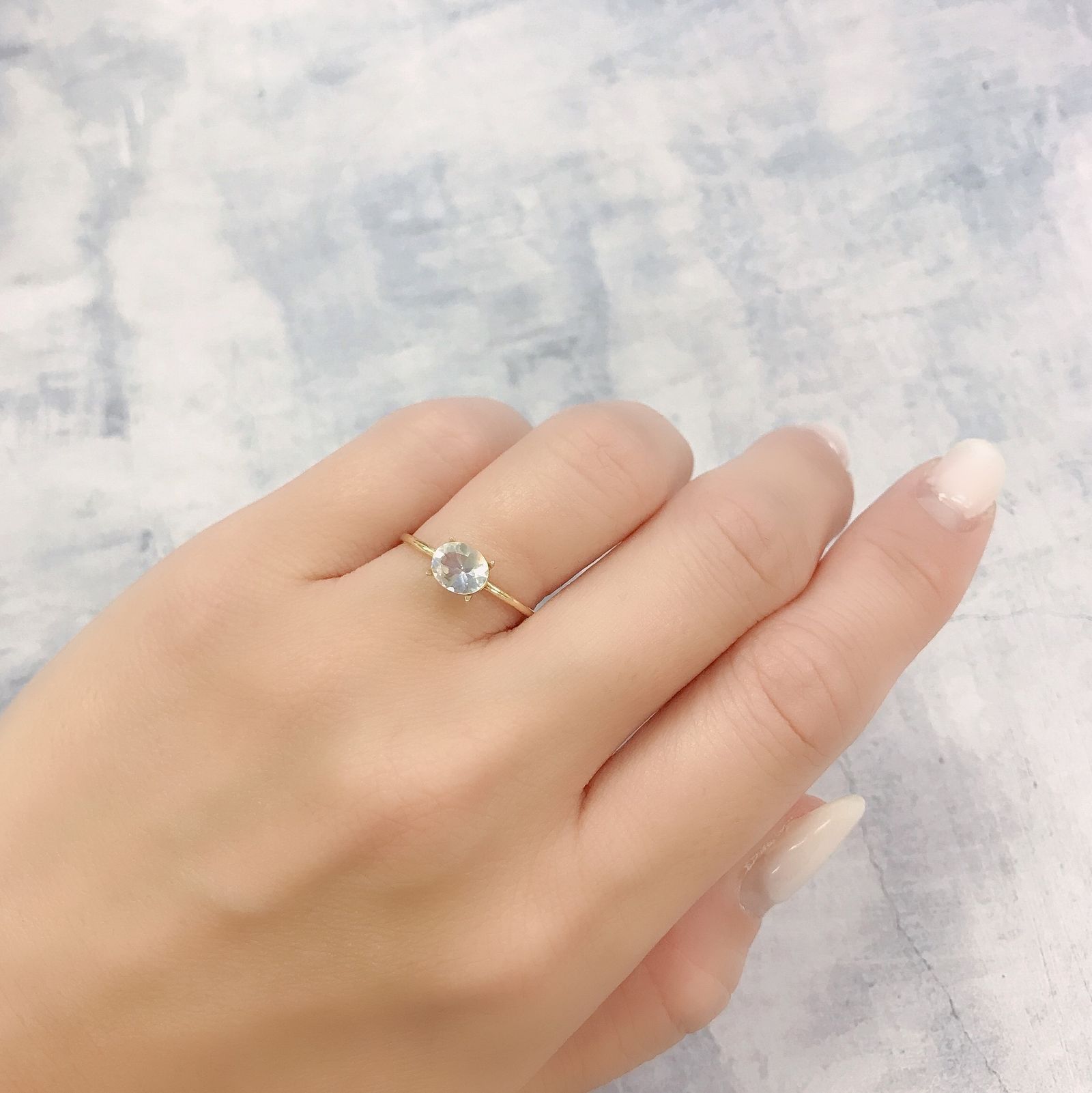 レインボームーンストーン(宝石名ラブラドライト)タンザニア産 0.54ct 識別済[220616645]6.3x5.3mm前後