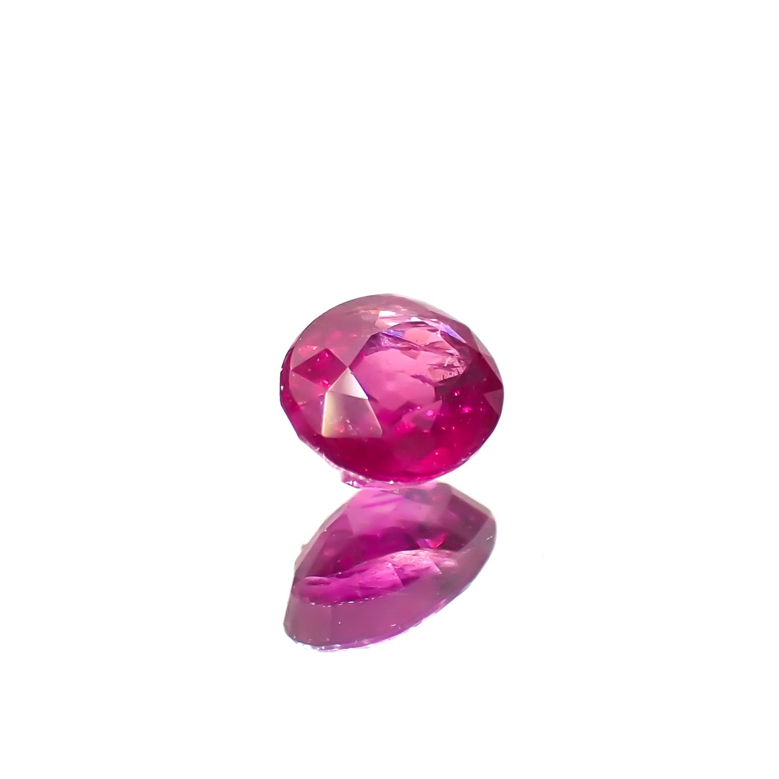 ルビー 非加熱 ビルマ産 0.37ct[240628047]4.5x3.6mm前後