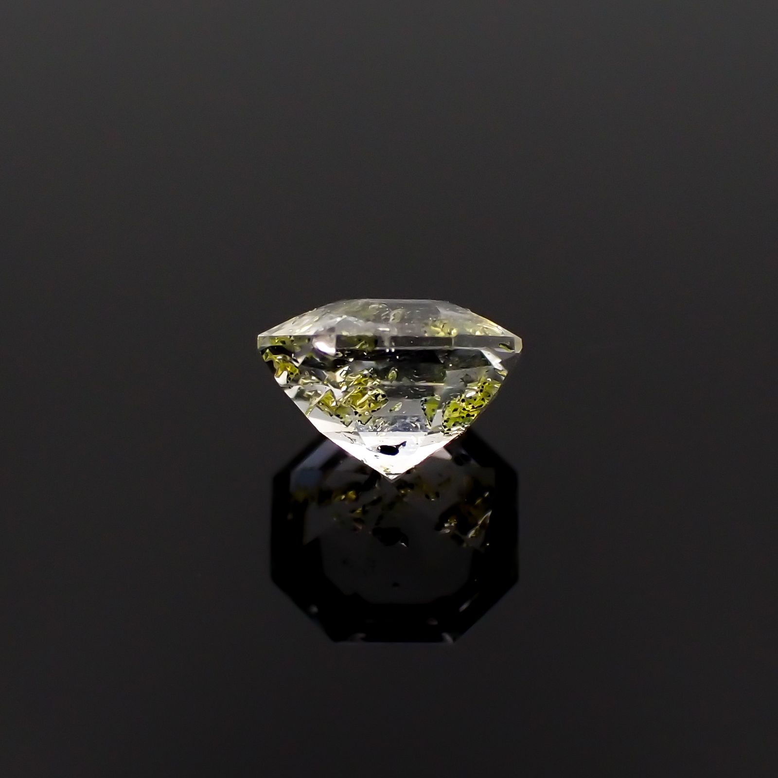 ◇オクタゴンカット◇オイルインクォーツ パキスタン産 0.49ct[230522091]5x4.9mm前後