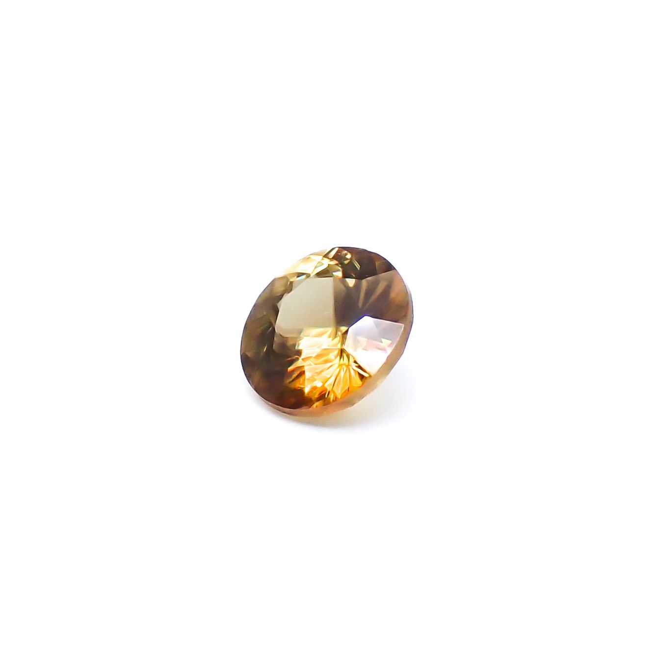 ゴールデンスフェーン マダガスカル産 0.48ct / 4.9x4.8mm前後 [260632358]