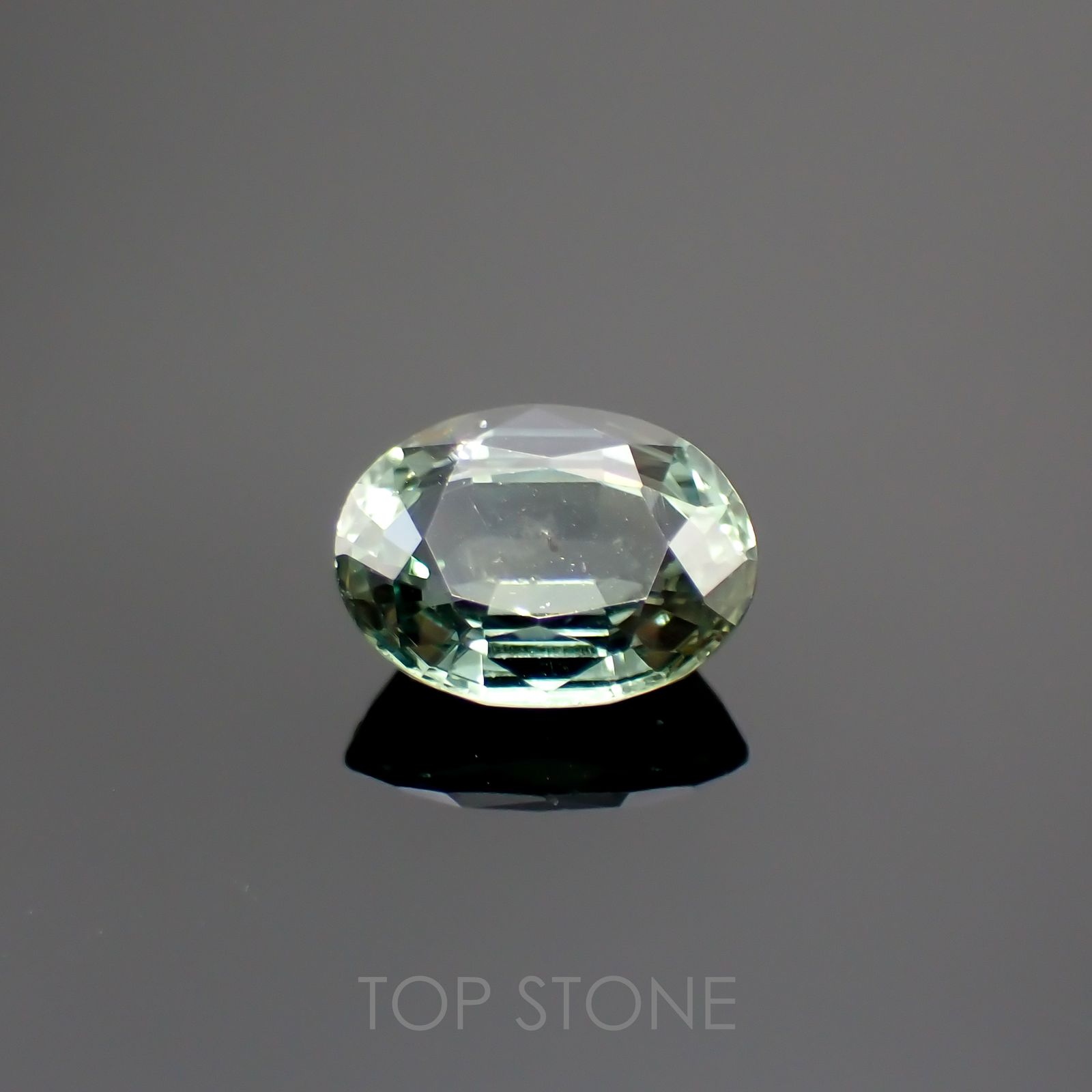 バイカラーサファイア(宝石名サファイア) マダガスカル/スリランカ産 1.617ct ソ付(彩珠)[210912479]7.9×6mm前後