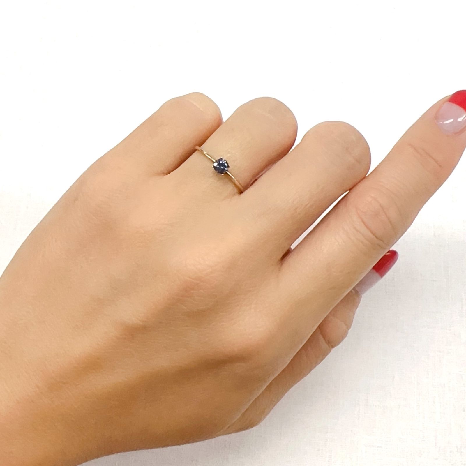 カラーチェンジガーネット アレキタイプ マダガスカル・ベキリー産 0.27ct[230923411]3.6x3.6mm前後
