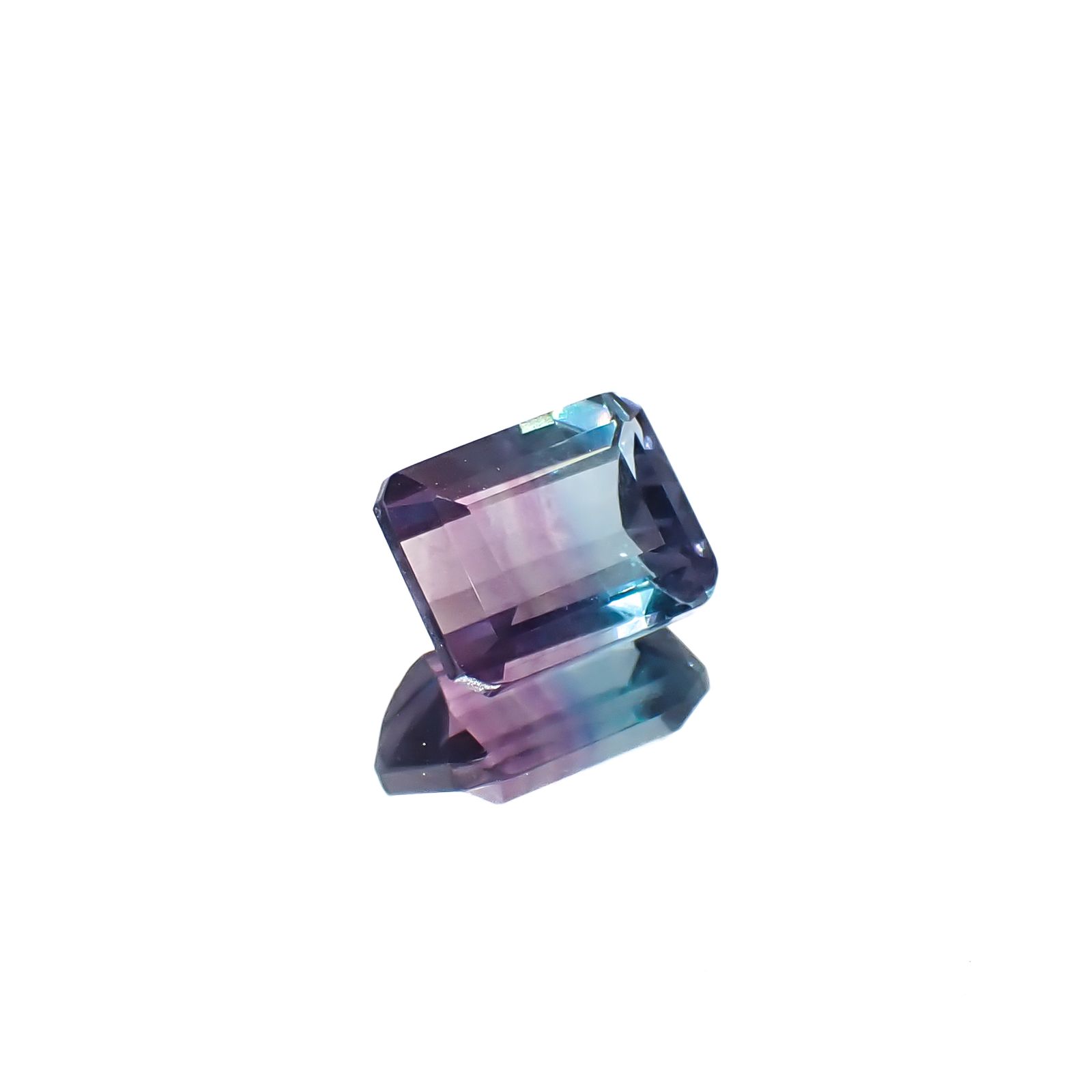 パーティカラーフローライト フルオレッセンス ブラジル産 2.97ct[240828643]8.9x6.9mm前後
