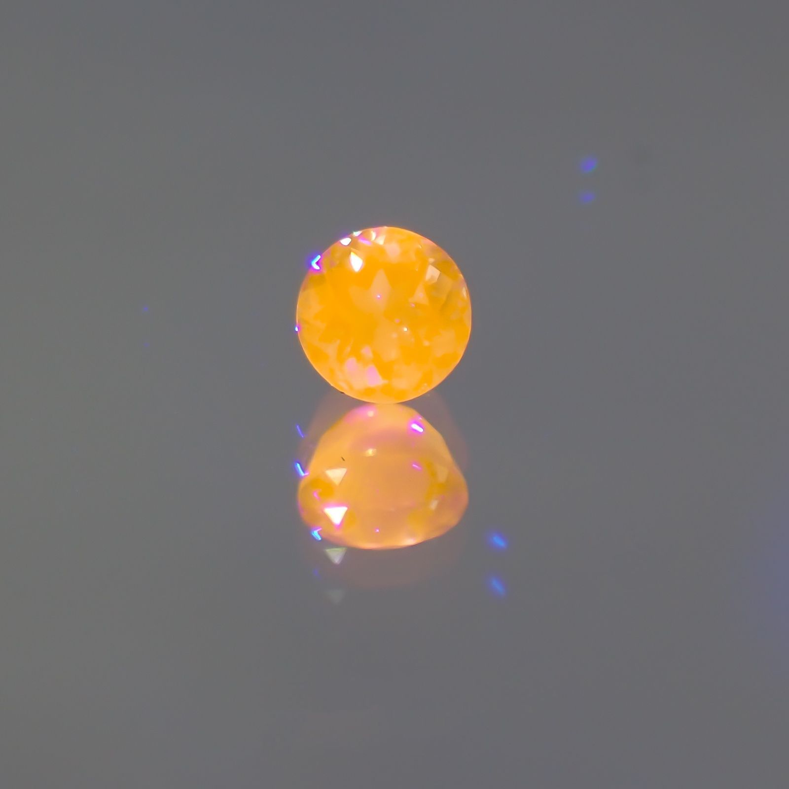 アウイナイト ドイツ産 ルース 0.17ct[210210035]3.3×3.3mm前後