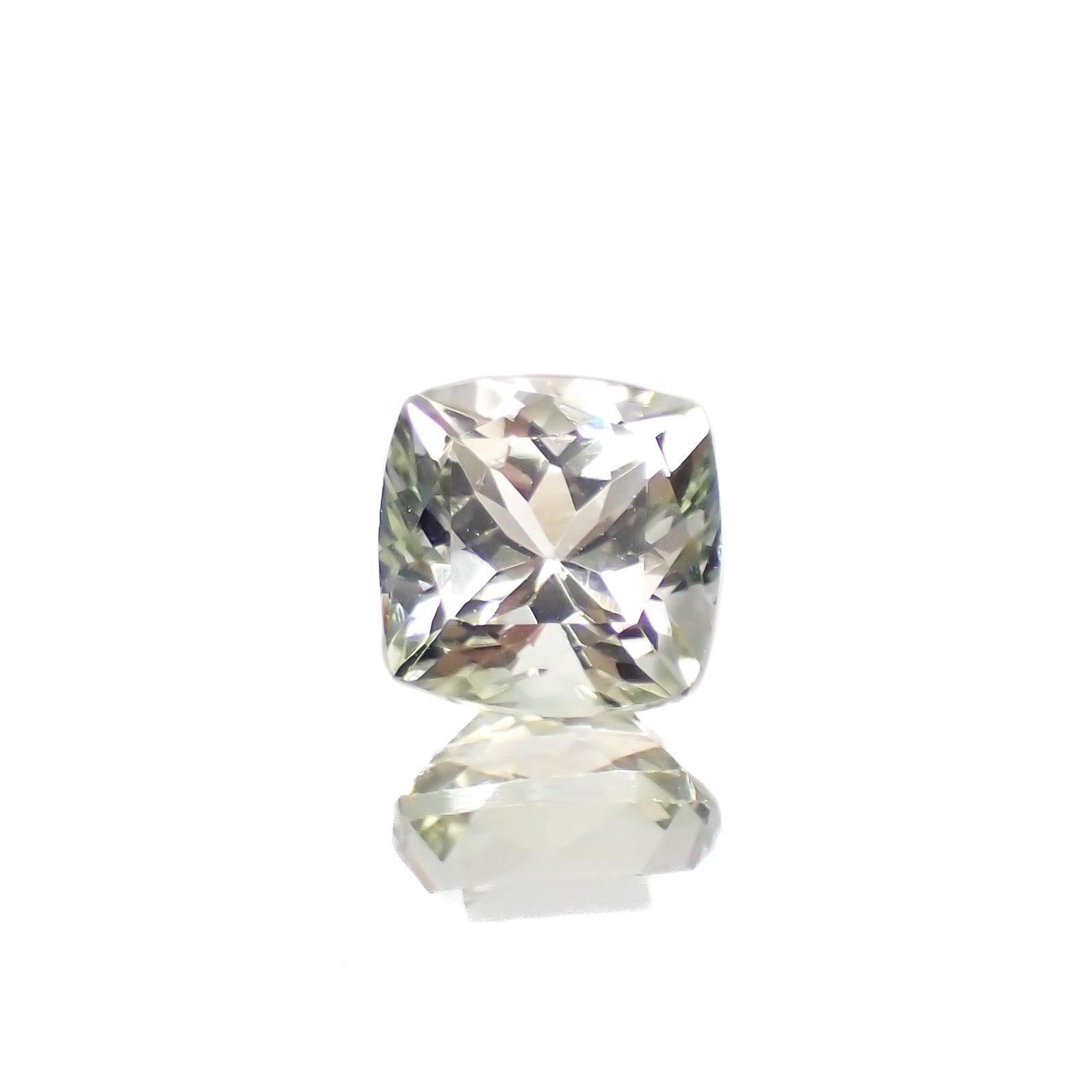 バイカラートルマリン コンゴ民主共和国産 1.06ct[230220544]5.8x5.8mm前後