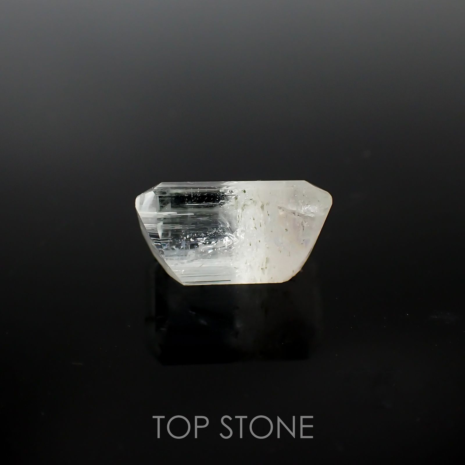 バイカラーベリル(宝石名バイカラー・ベリル)アフガニスタン産 7.15ct 識別済[220717123]14.2x9.4mm前後