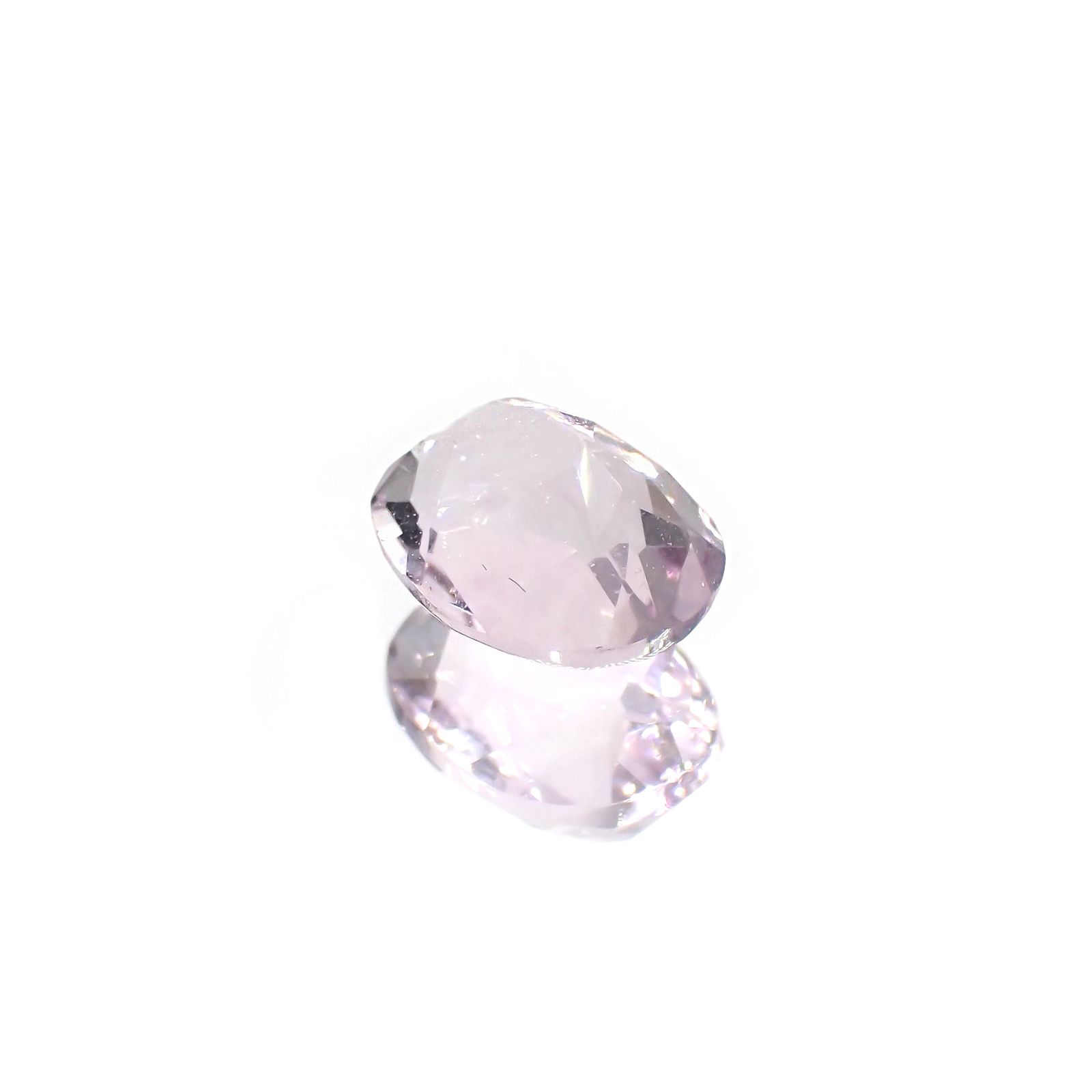 ピンクフローライト(宝石名フルオライト)ブラジル産 識別済 1.60ct / 8.1x6.2mm前後 [220115127]