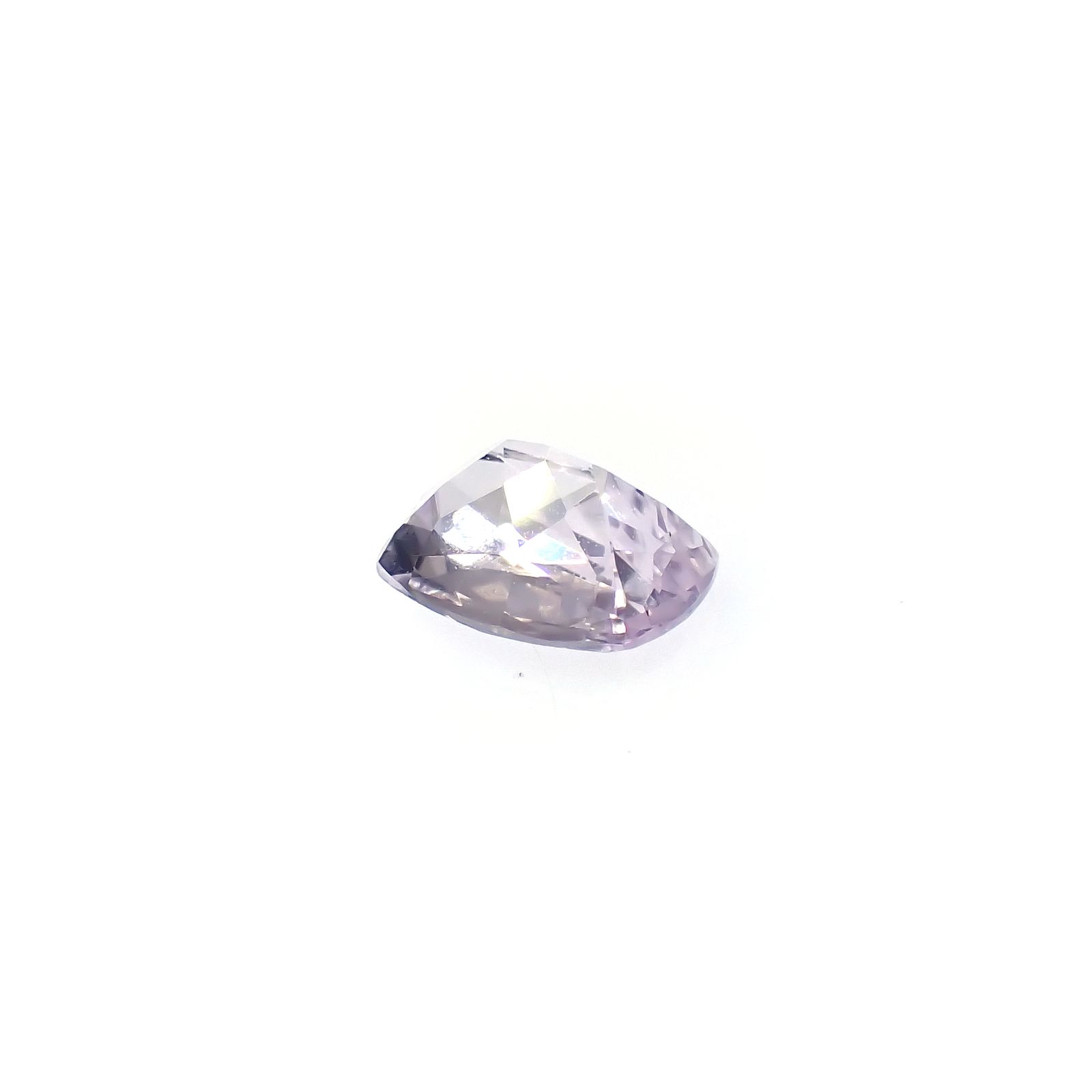 アイスラベンダーサファイア(宝石名サファイア)スリランカ/マダガスカル産 0.63ct 識別済[240226286]5.6x4.1mm前後