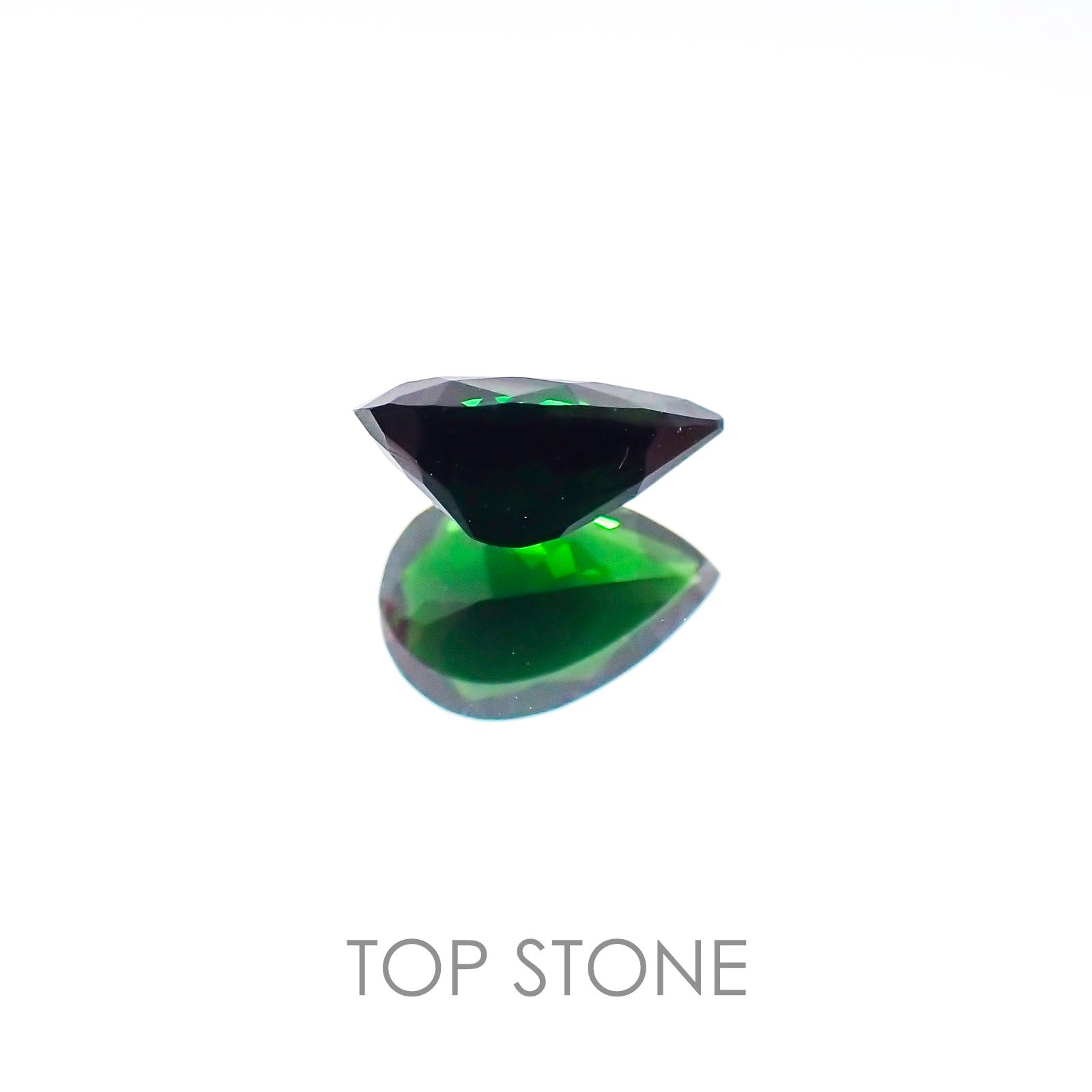 クロムトルマリン タンザニア産 ルース 0.61ct[20096206]7.3×5mm前後