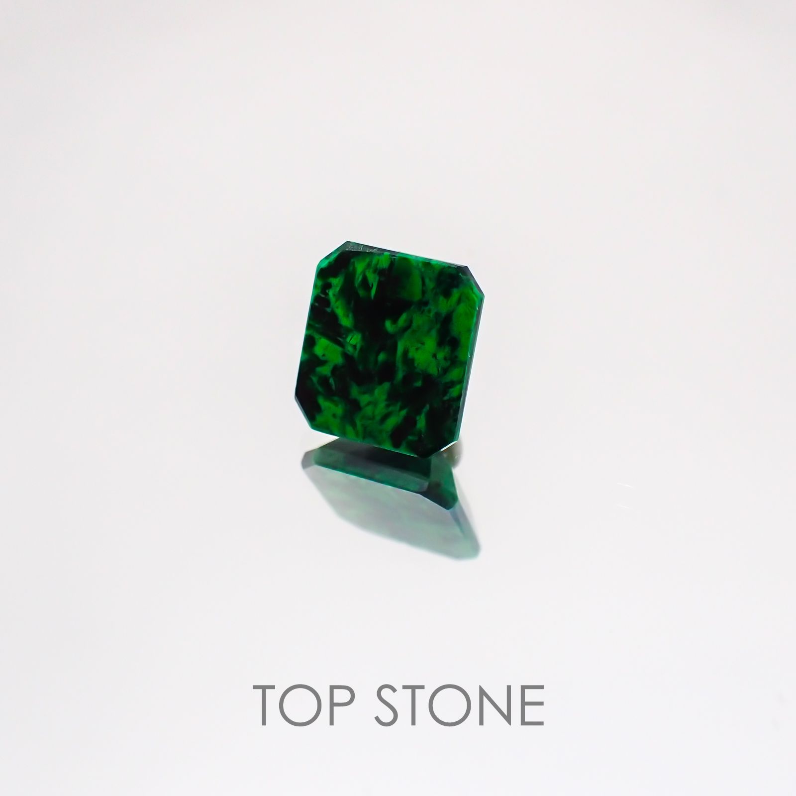 モーシッシ(宝石名マウシットシット) ビルマ産 1.63ct 識別済[20128753]7.8×7.2mm前後