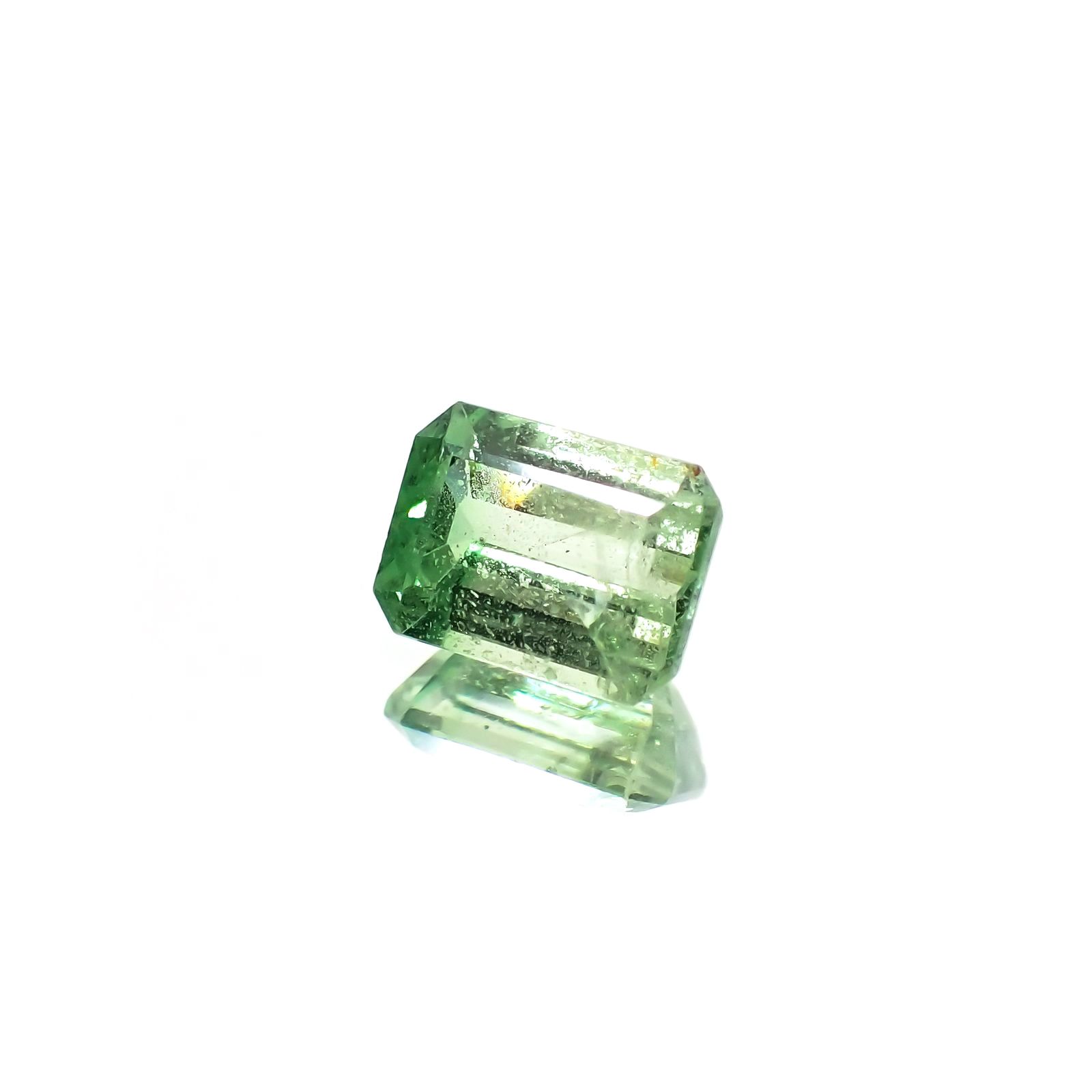 バイカラーツァボライト(宝石名グリーン グロッシュラー・ガーネット) タンザニア産 識別済 1.12ct / 6.6x5mm前後 [210711914]