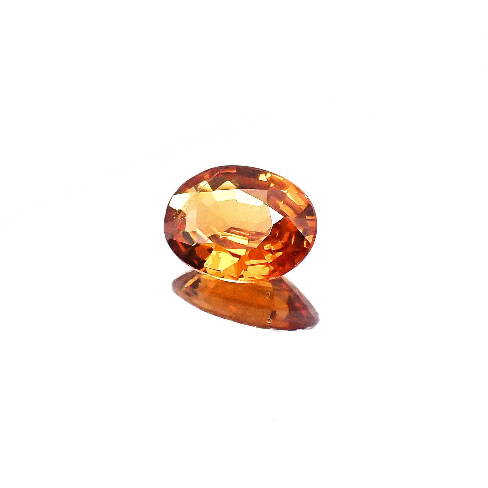スペサルティンガーネット マンダリンオレンジカラー(宝石名スペサルティン・ガーネット)ナイジェリア産 0.88ct 識別済[231023855]7.1x5.3mm前後