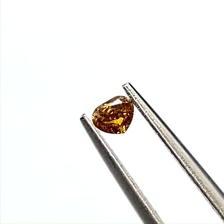 オレンジダイヤモンド SI-2 / FANCY DEEP YELLOW ORANGE(宝石名 