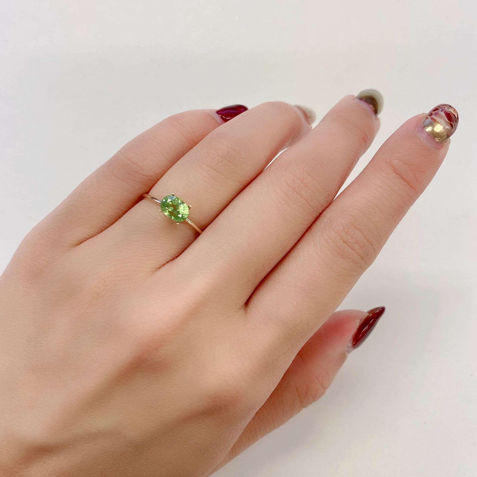 ミントガーネット(宝石名グリーン グロッシュラー・ガーネット)タンザニア産 1.15ct 識別済[230522255]6.6x4.8mm前後
