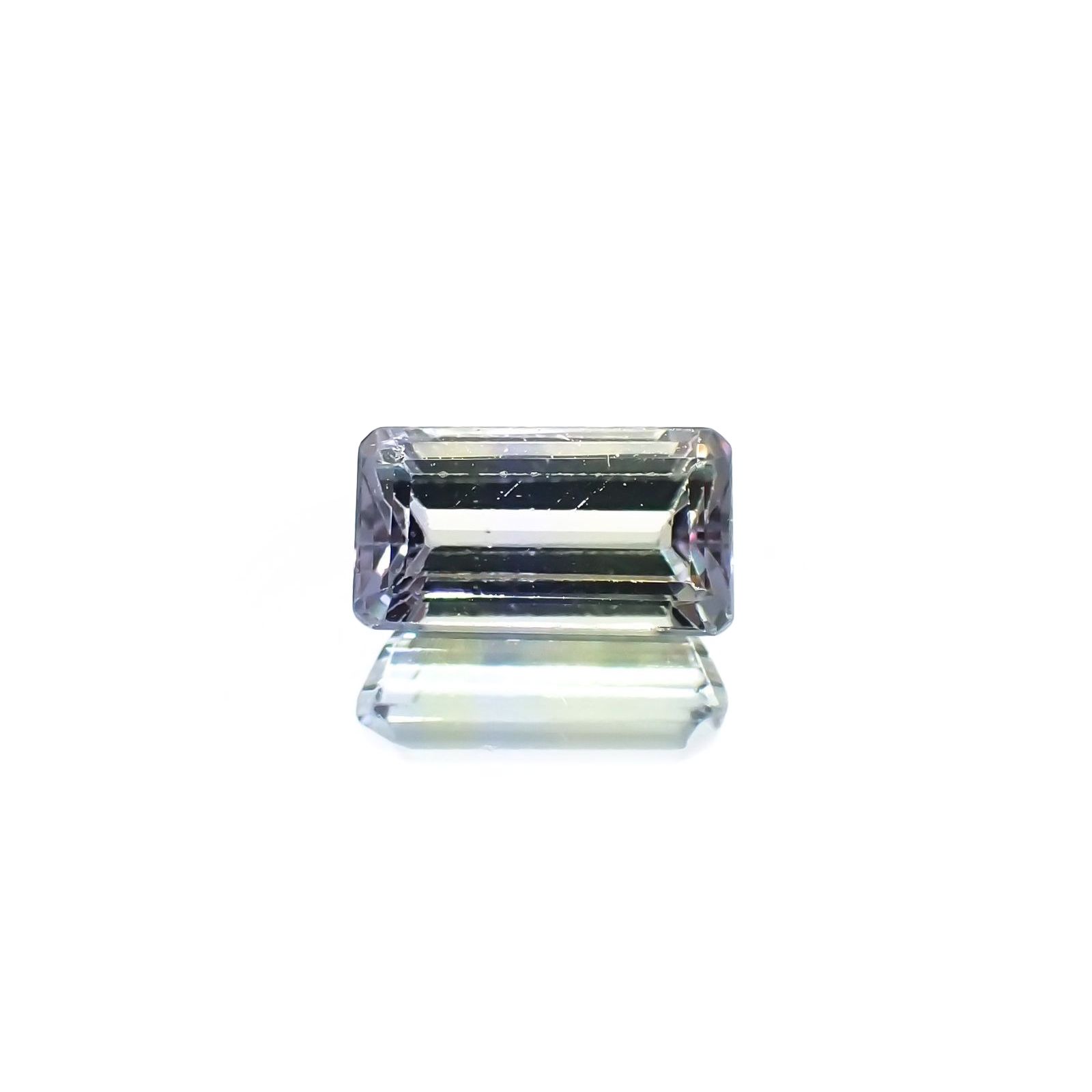 バイカラータンザナイト(宝石名バイカラー・ゾイサイト) タンザニア産 ソ付(彩珠) 0.820ct / 6.7x3.6mm前後 [260311847]