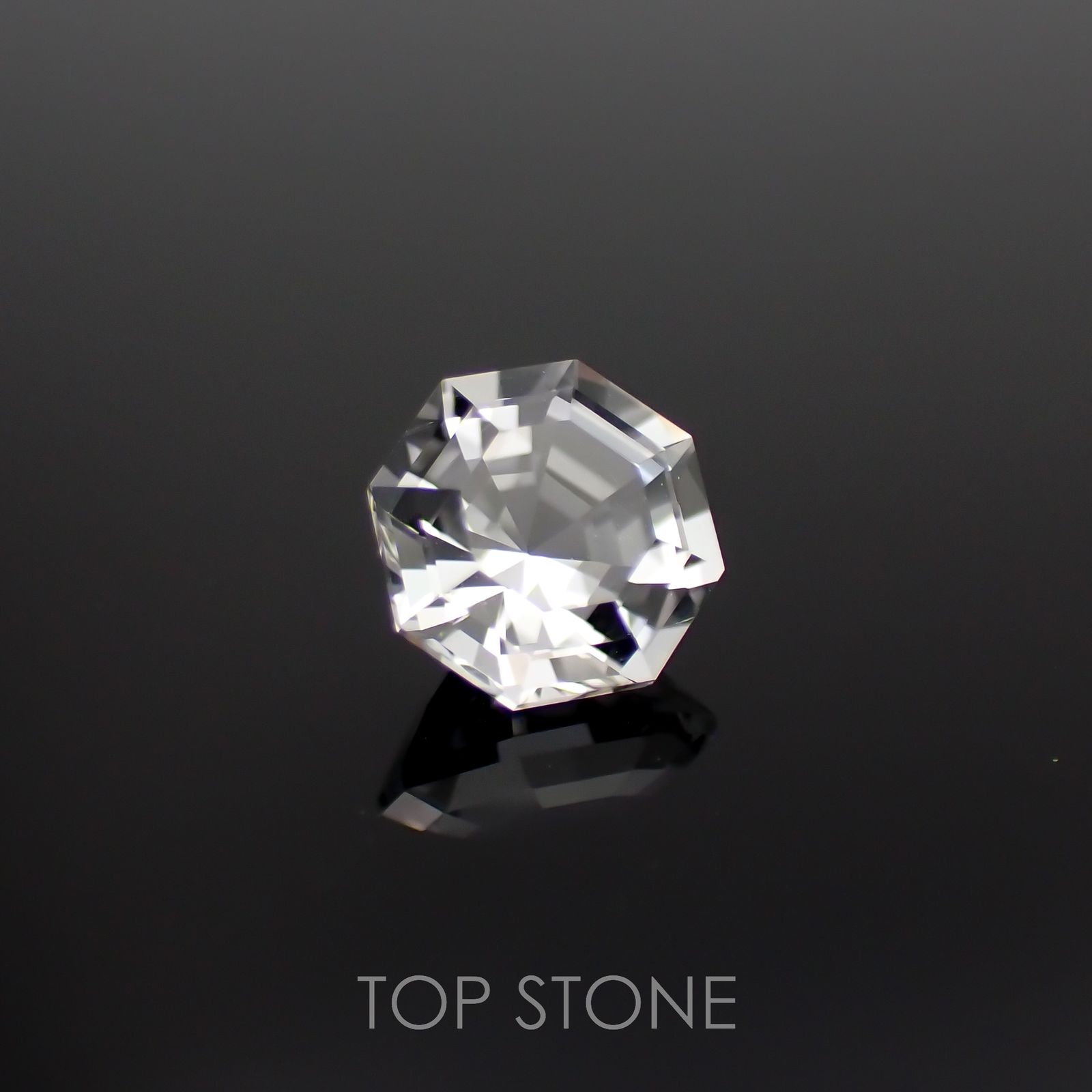 ◇オクタゴンカット◇レムリアンシードクリスタル(保証シール付き) ブラジル産 0.79ct[221018289]5.7x5.7mm前後
