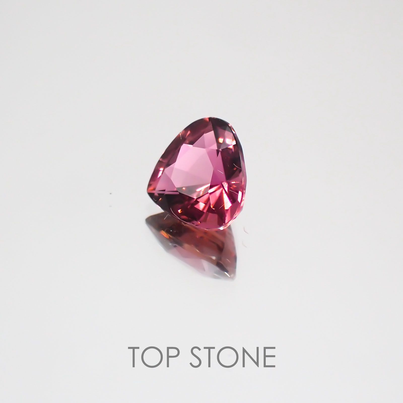 ピンクトルマリン パパラチャカラー ルワンダ産 ルース 1.09ct[21029981]6.7×7.1mm前後