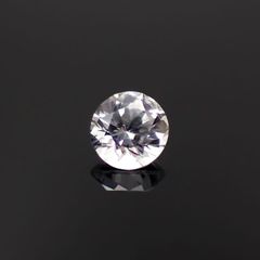 フェナカイト(宝石名ホワイト・フェナカイト)ロシア産 0.535ct ソ付(彩珠)[221219725]5.2x5.1mm前後