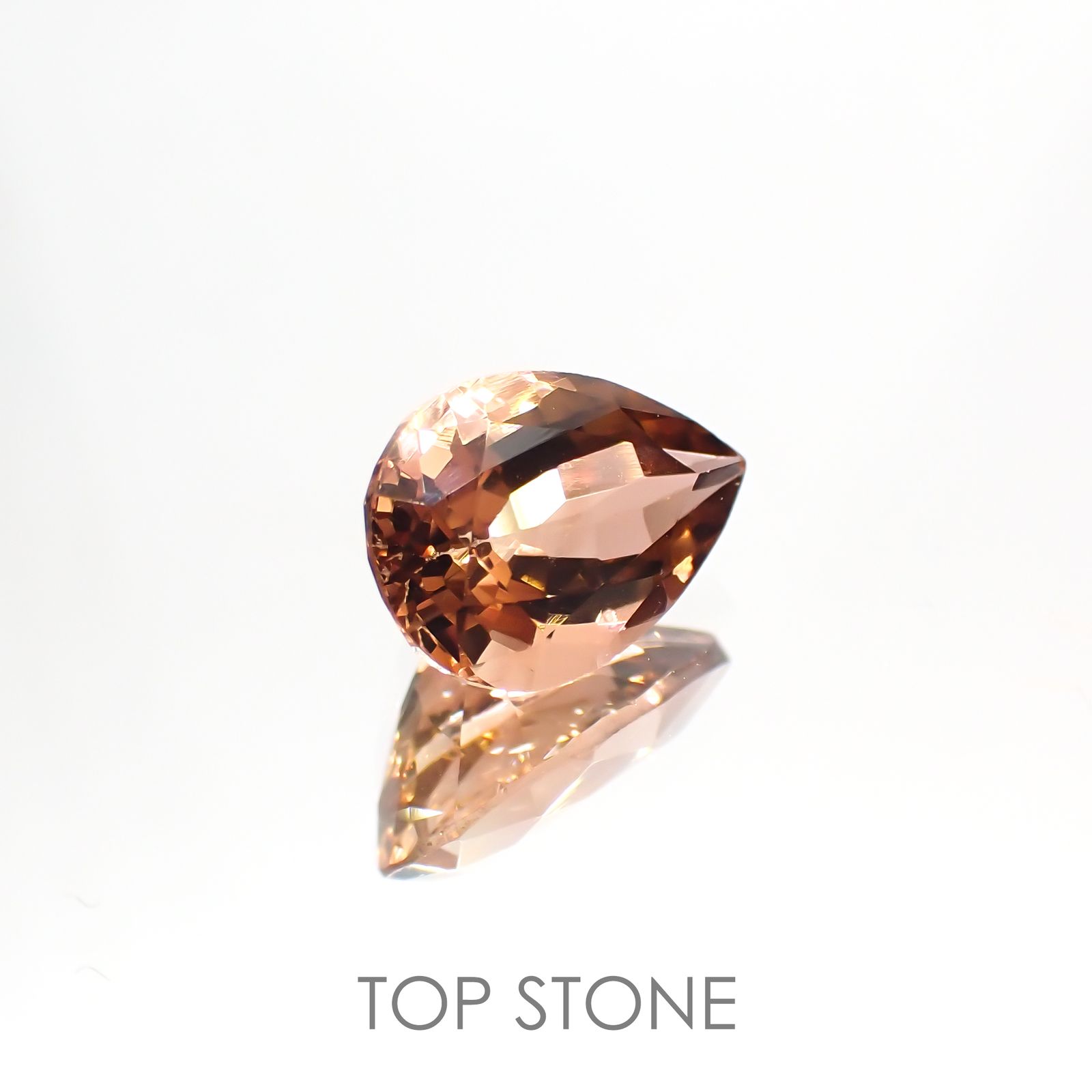 バイカラートルマリン(宝石名バイカラー・トルマリン) コンゴ民主共和国産 1.970ct ソ付(彩珠)[211013602]10.2×7mm前後