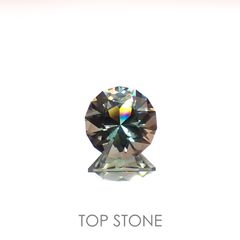 ◇カスタムカット◇バイカラーオレゴンサンストーン(宝石名ラブラドライト)アメリカ・オレゴン州産 3.00ct 識別済[220616265]9.8x9.7mm前後